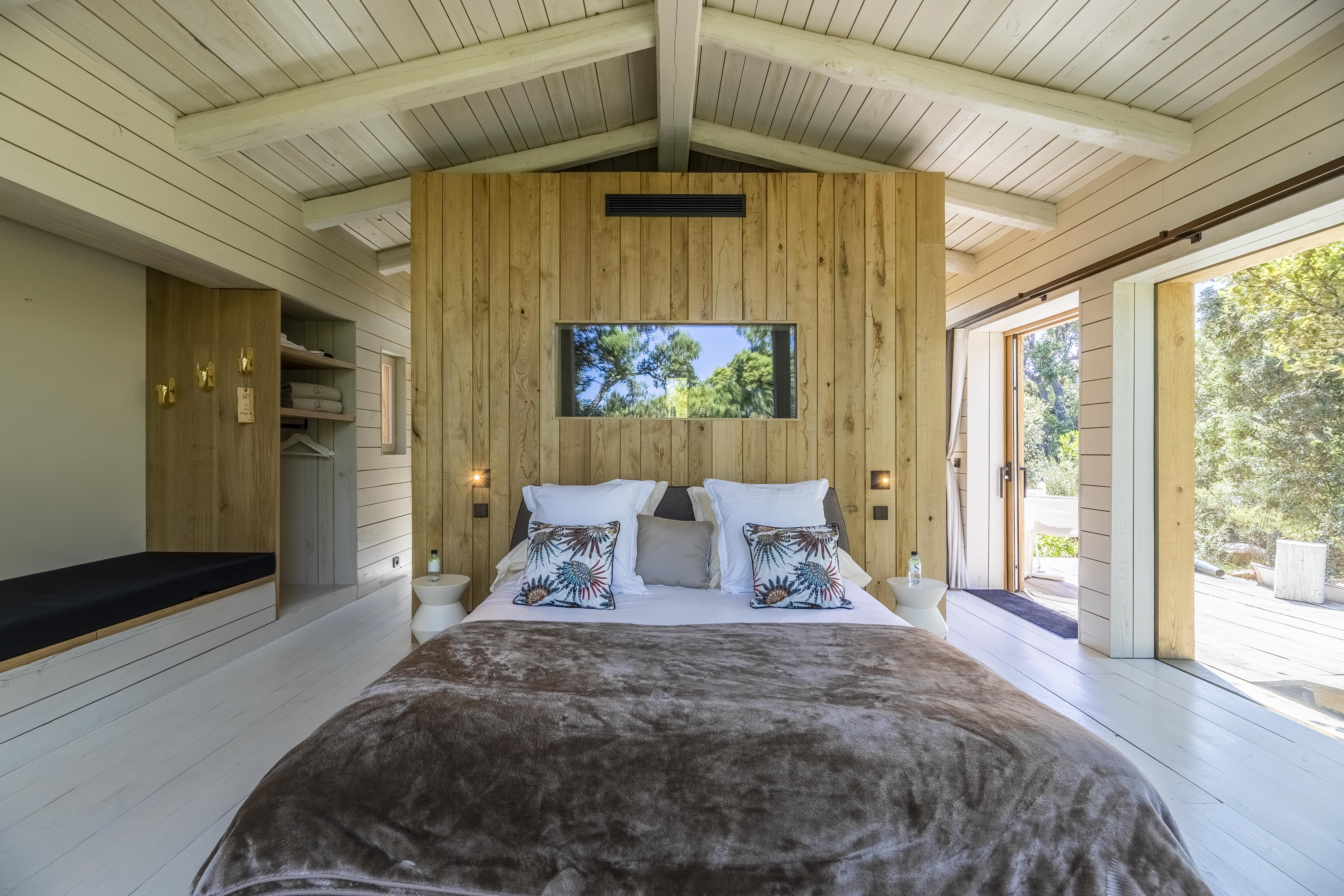 Aquilae, Cabane Casanghjulina — Cabane dans les arbres avec spa en Corse-du-Sud à Ajaccio — salle de bain