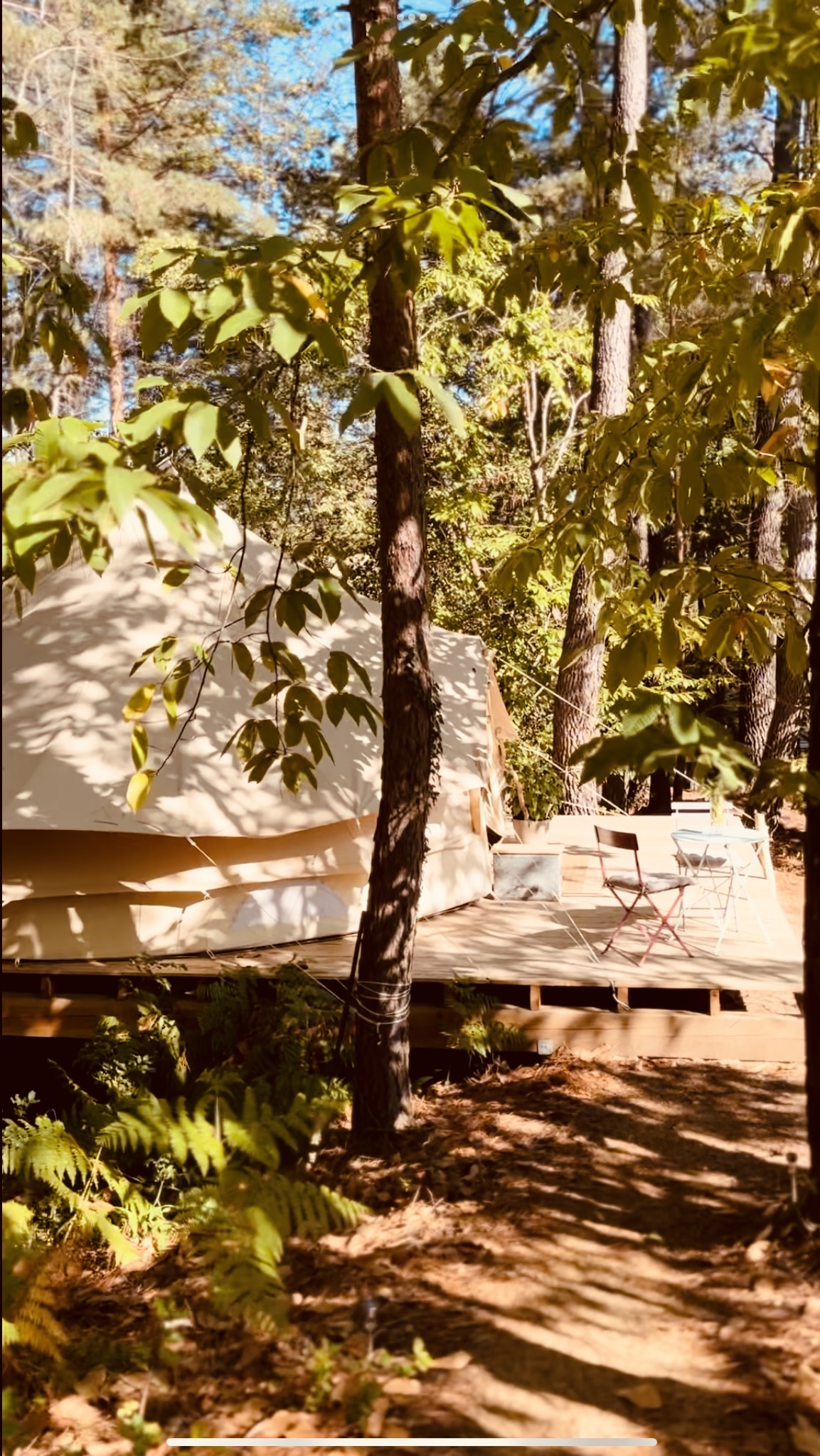 Tente Zina — Nuit magique avec spa à Gard à Peyrolles-en-Cévennes — espace de vie