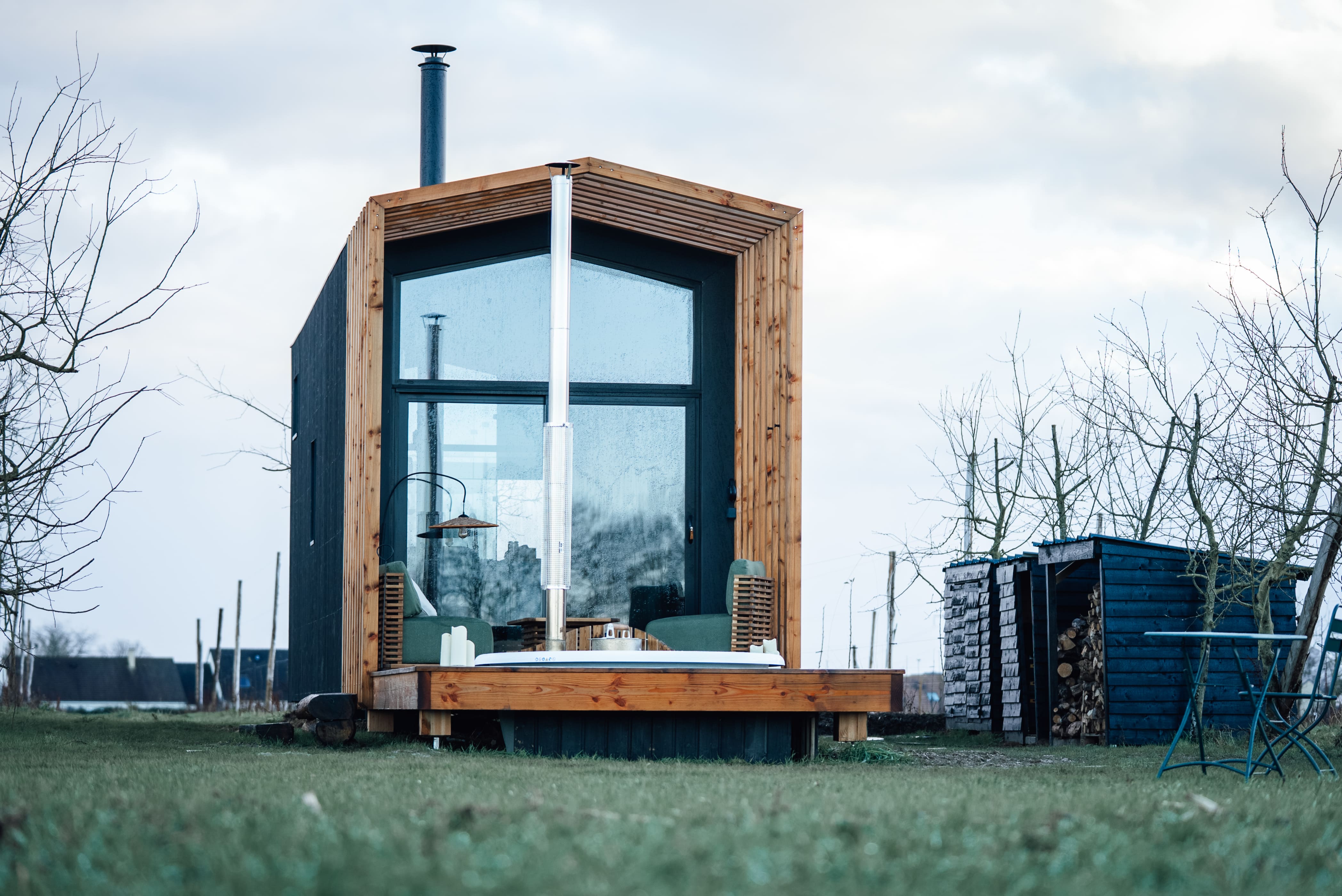 Sacrée Cabane — Ecolodge avec bain nordique à Sarthe à Sablé-sur-Sarthe — cuisine