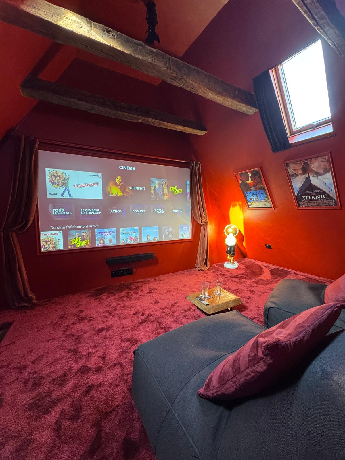 La Suite N⁰7 & Spa — Parenthèse amoureuse à Sarlat à Sarlat-la-Canéda — espace de vie