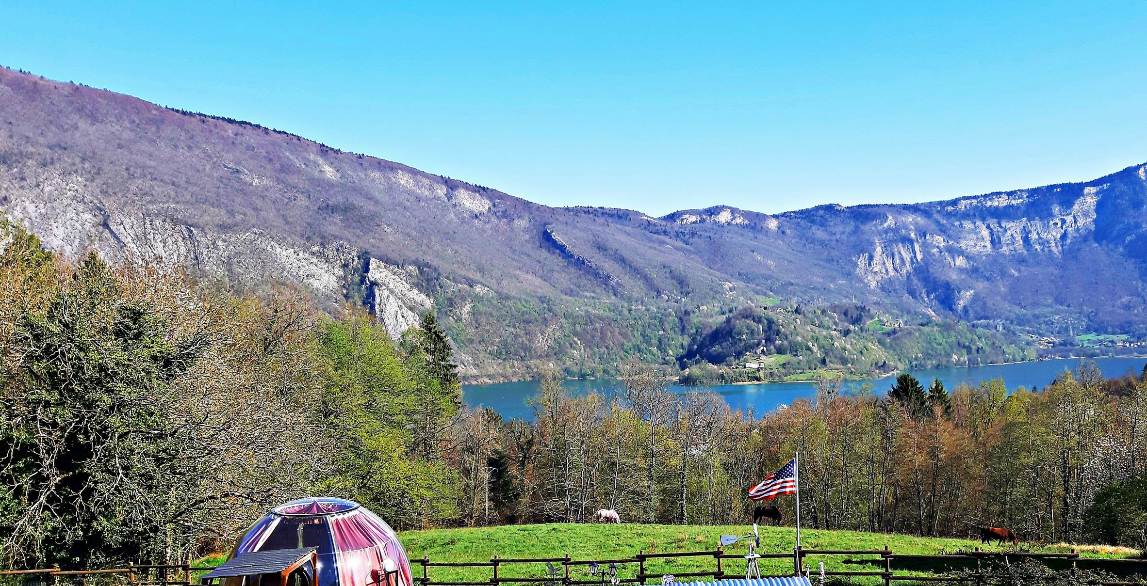 Bulle Texas – Luxe & SPA – Vue Lac Aiguebelette