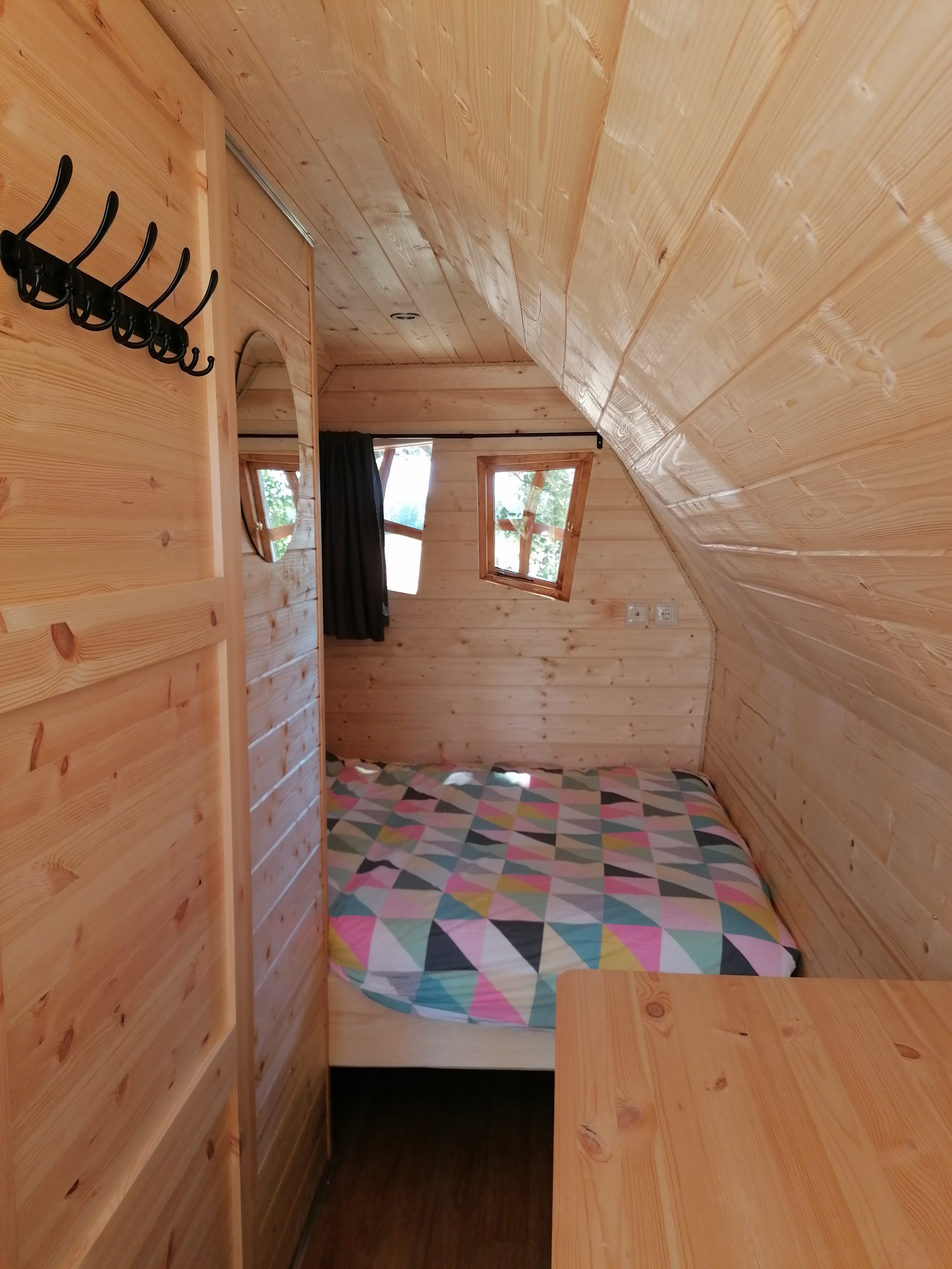 Petite Cabane de la Gare — Séjour romantique avec spa à Lurey (Marne) à Esclavolles-Lurey — salle de bain