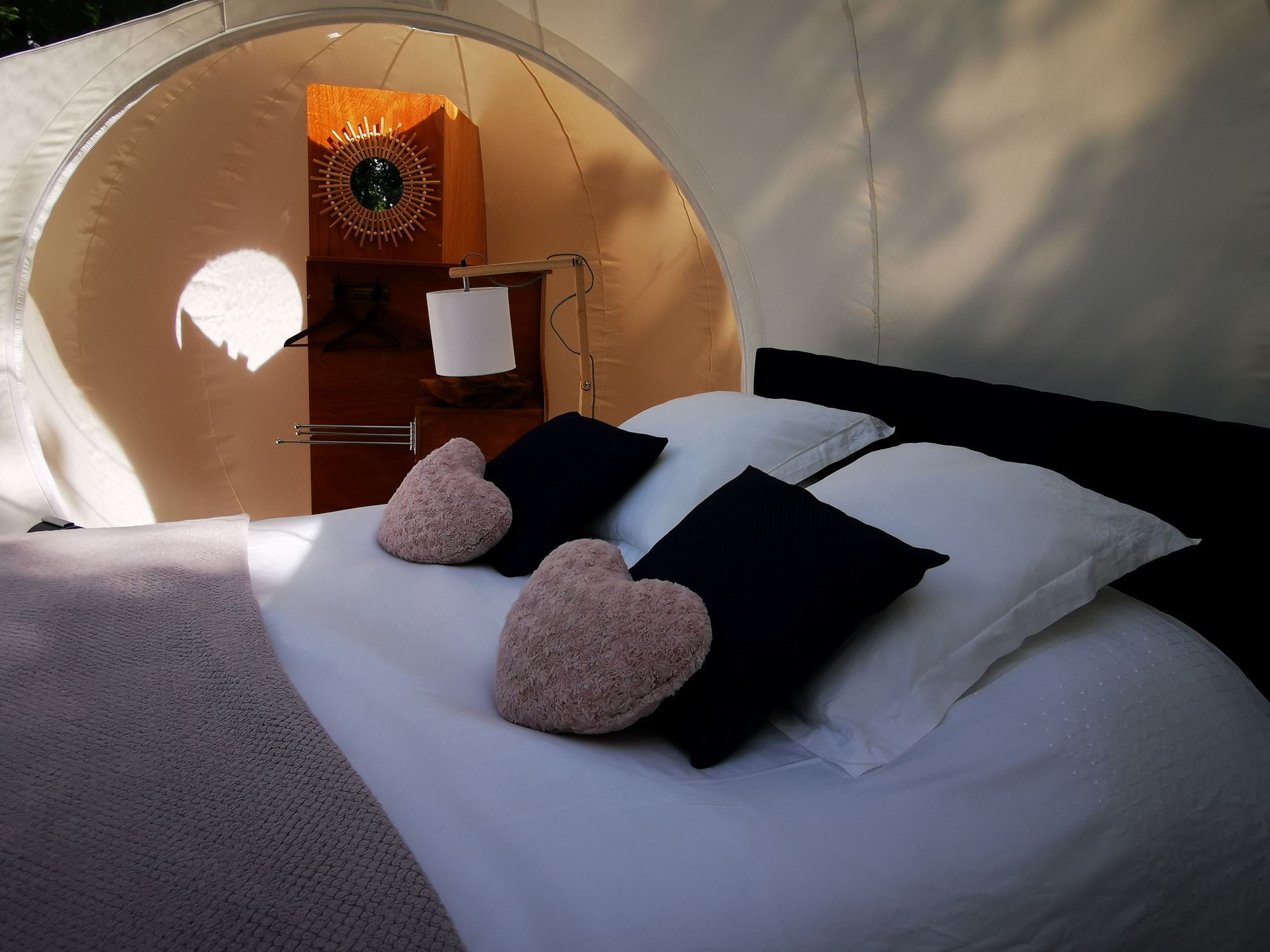 Bull'Eros & Spa : une bulle d'évasion en Midi-Pyrénées à Cahuzac Sur Vère — environnement naturel