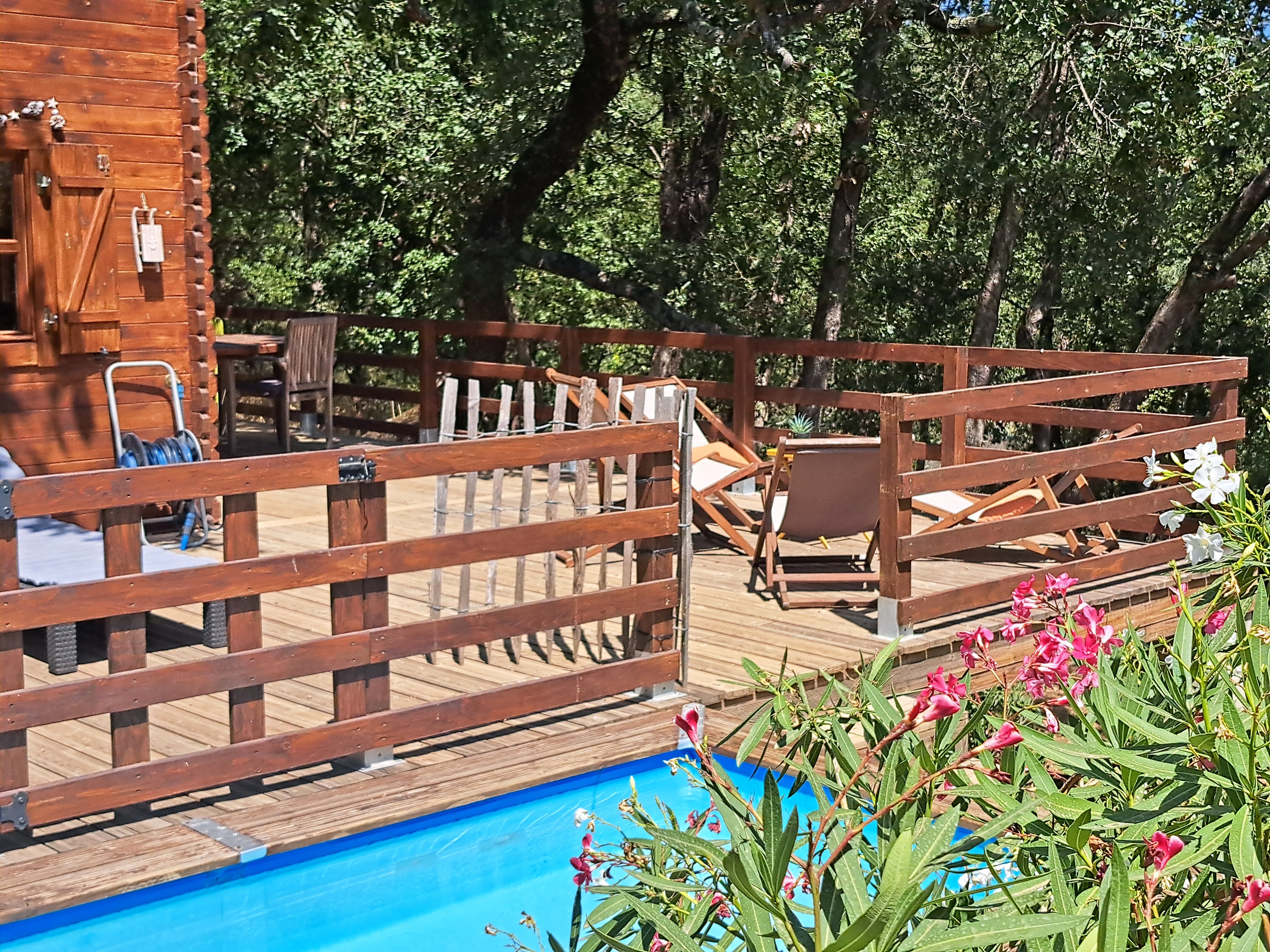 L'arbousier — Chalet avec Spa et Piscine à La Garde-Freinet à La Garde-Freinet — espace de vie