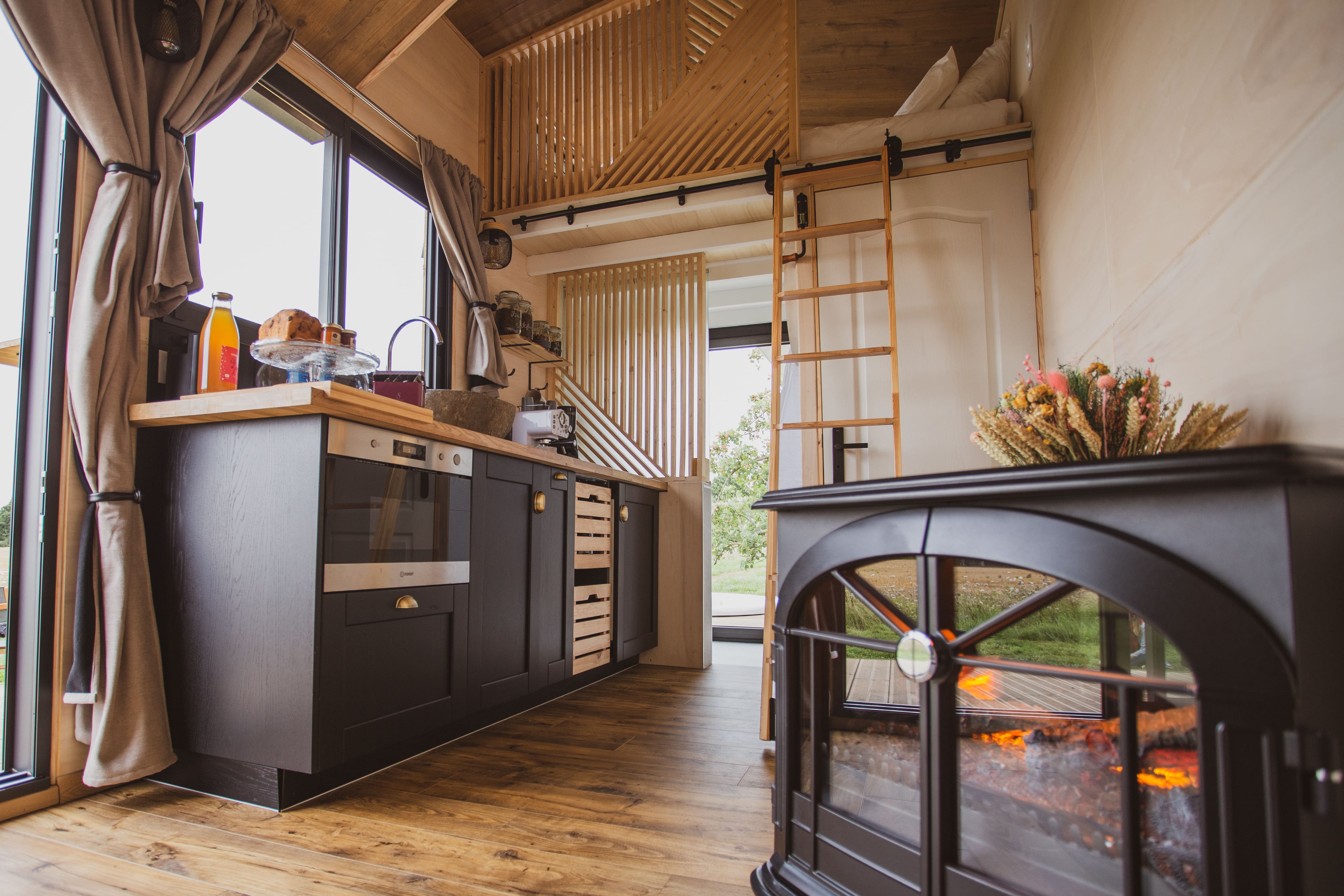 Sacrée Cabane — Séjour bien-être avec spa à La Sarthe à Solesmes — salle de bain