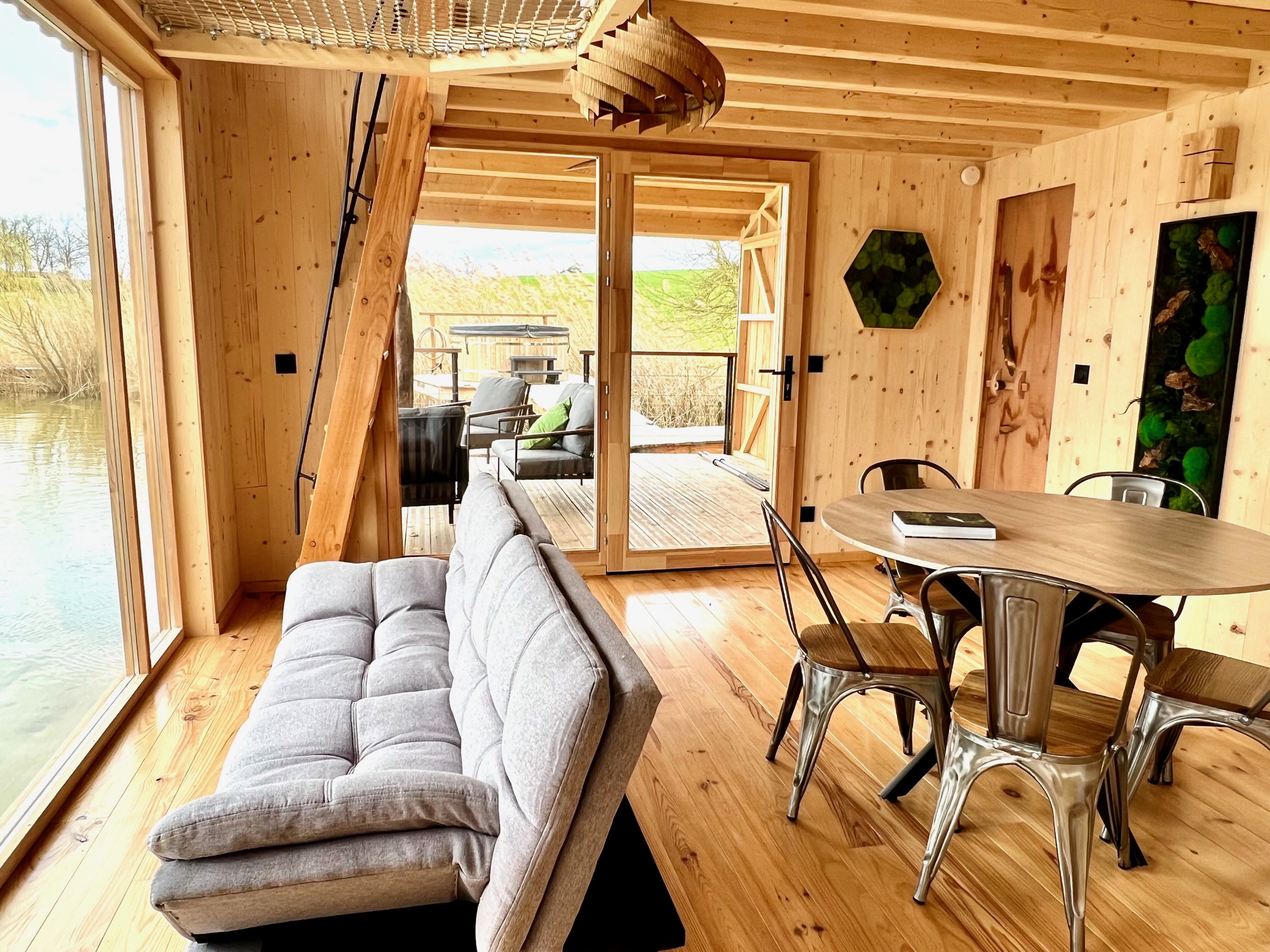 Cabane Spa Végétale — Séjour relaxant avec spa à Ain à Druillat — environnement naturel