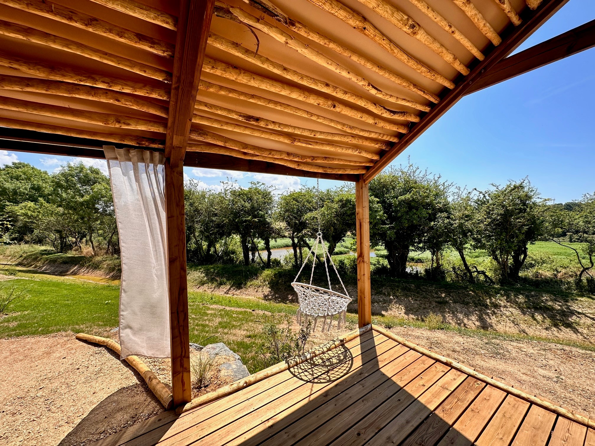 Lodge PMR et Spa Bohème : un refuge enchanteur en Vendée à Vairé — espace de vie