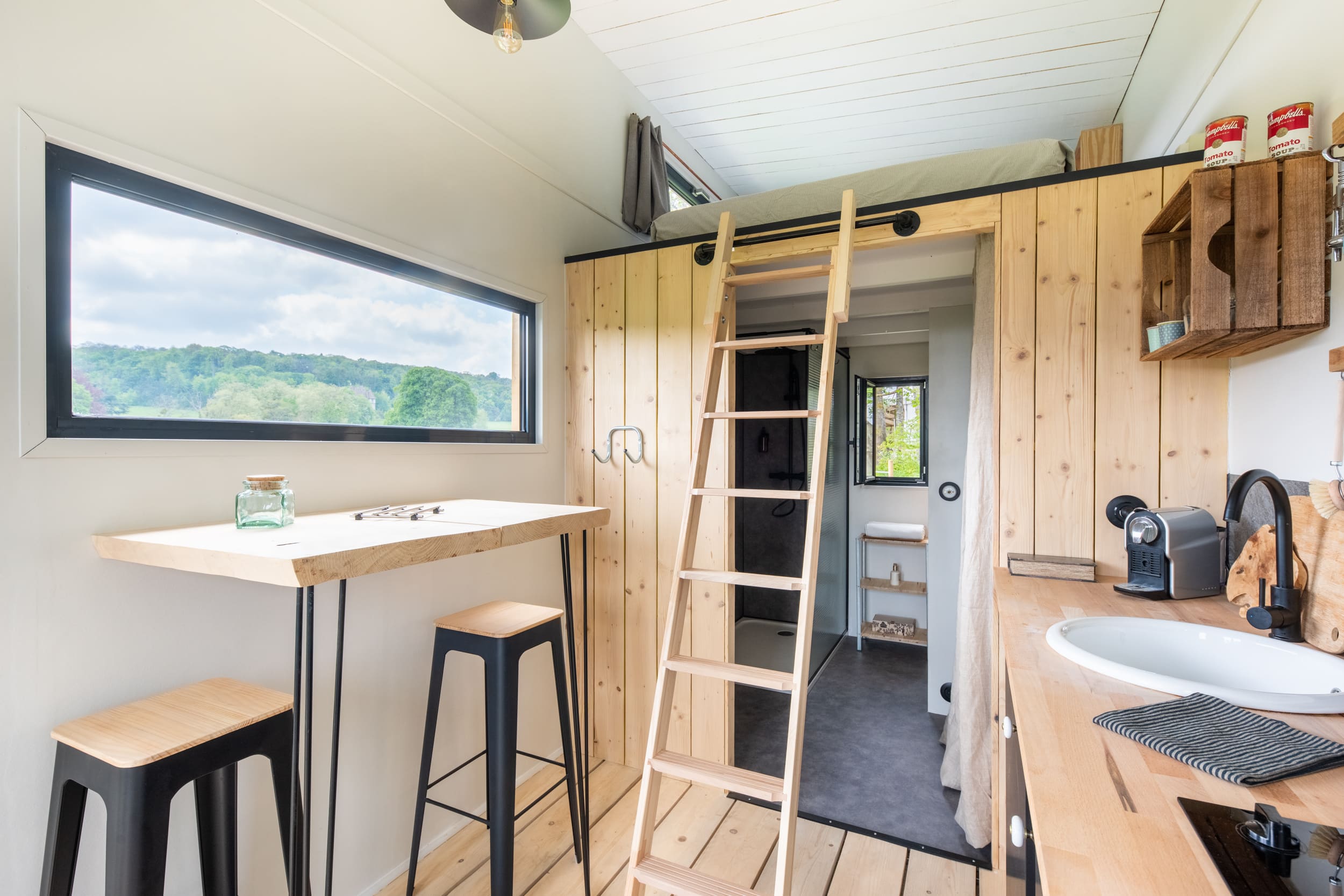 Tiny House Le Paddock — Évasion nature avec spa à Chambly (Oise) à Chambly — vue depuis la terrasse