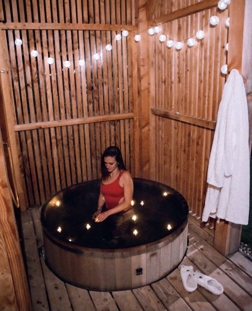 Cabane Spa Duo : une immersion sensorielle en Rhône-Alpes à Virignin — environnement naturel