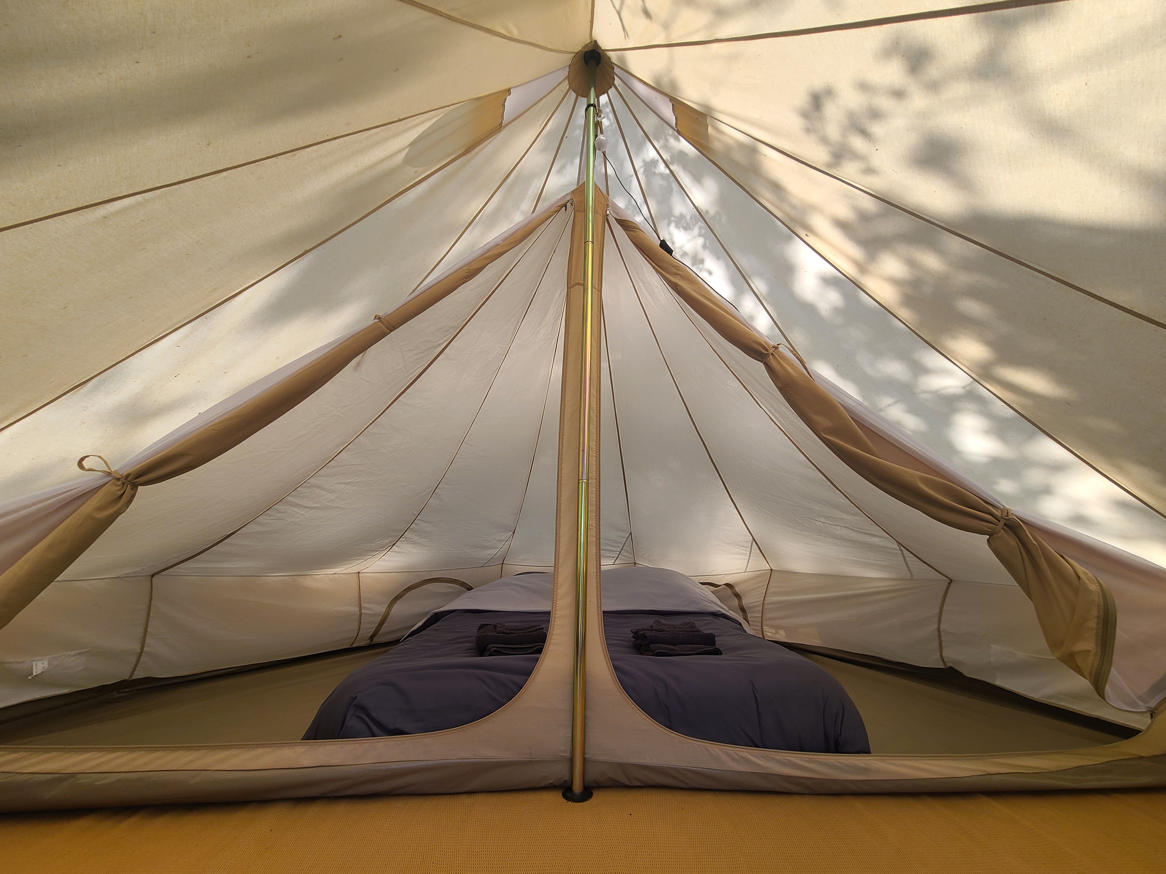 Espace ASTER — Tente avec spa à Lot