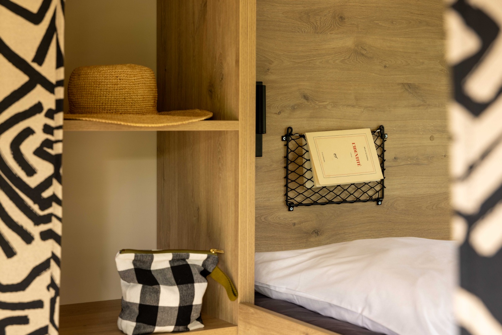Tiny House — Évasion nature avec spa à Saintes Grandes Rives en Charente-Maritime à Chaniers — vue depuis la terrasse