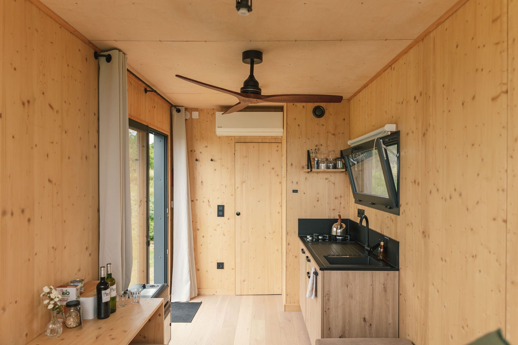 Photo 7/9 — Tiny House « Une escapade en Tiny House au cœur des vignes du Périgord » à Ligueux Dordogne