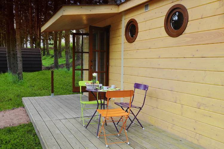 Cabane Sam : une escapade enchantée en Auvergne à Voussac — vue intérieure