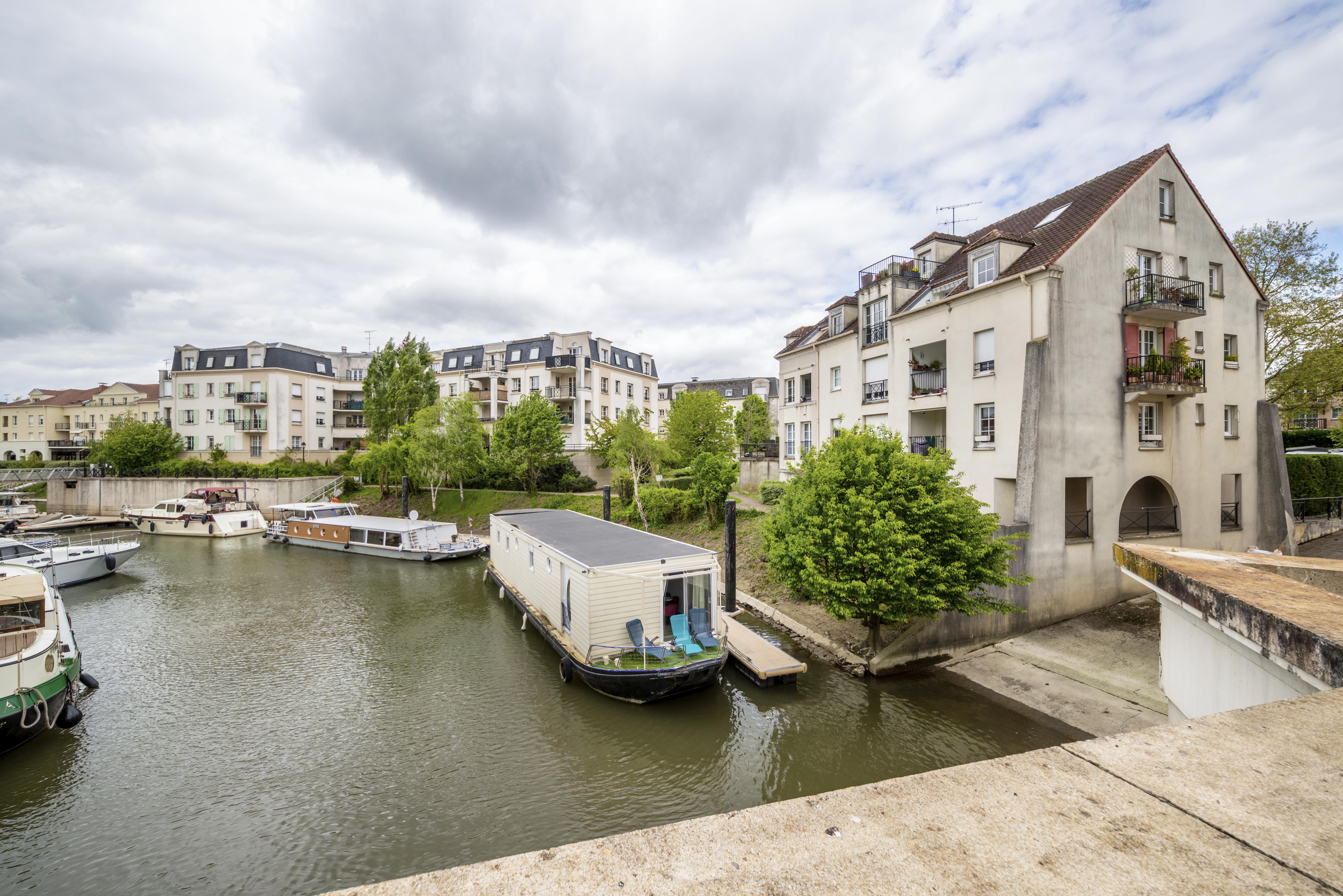 Évasion sur l'eau : House Boat insolite à Cergy à Cergy — vue intérieure