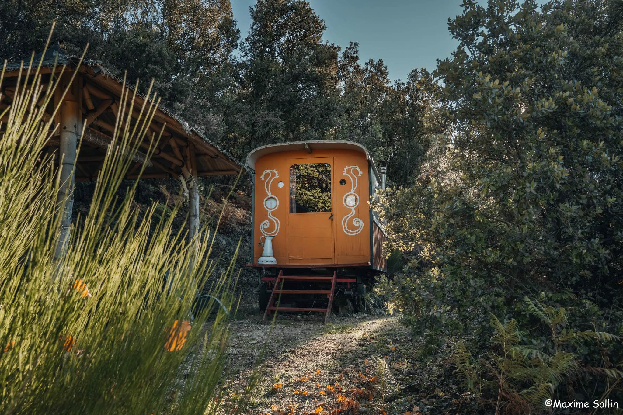 Roulotte de Lascoutch — Nuit insolite avec spa à Saint-Jean-du-Gard