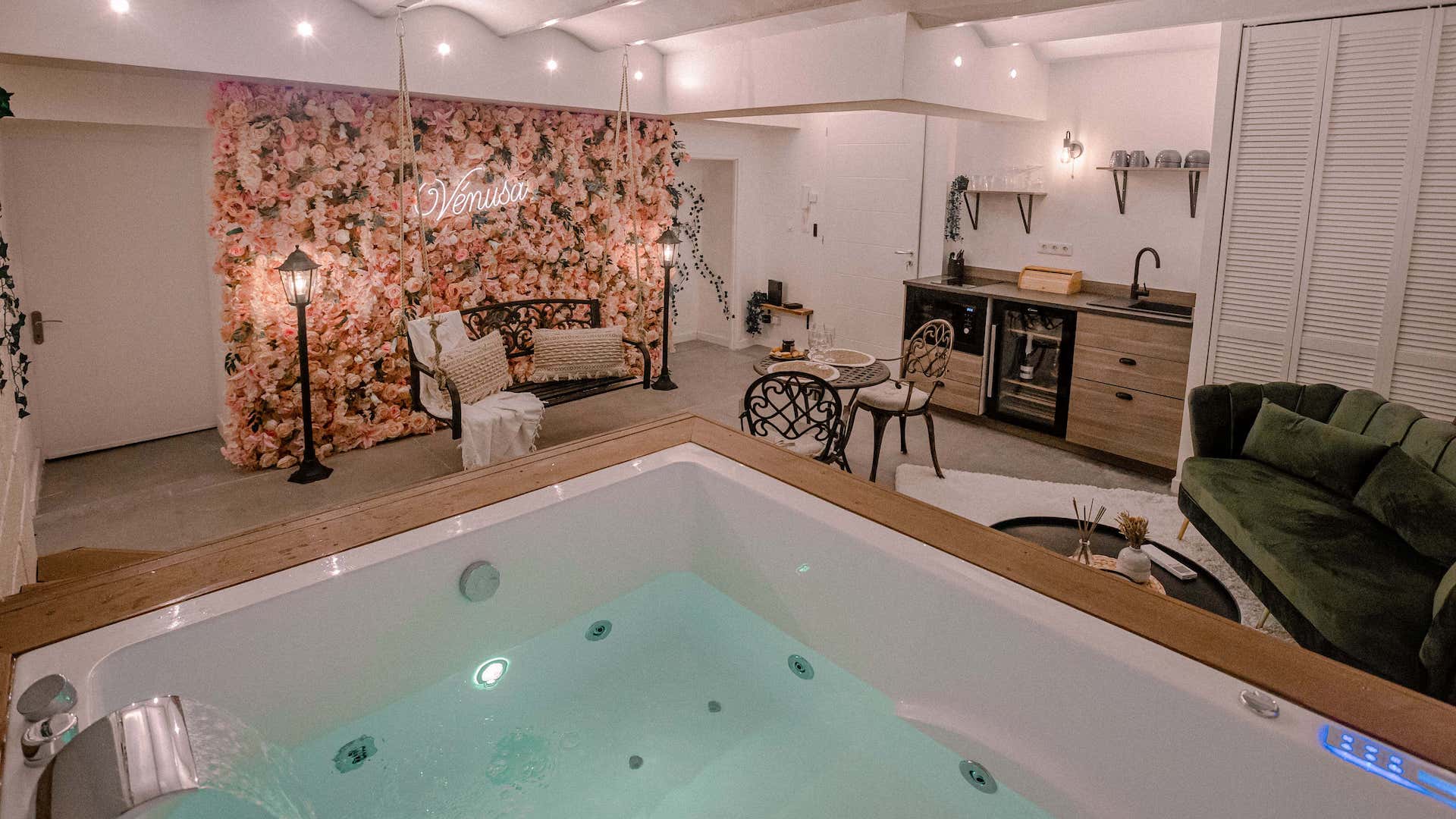 Évasion romantique dans une suite avec spa à Montpellier à Montpellier — cuisine