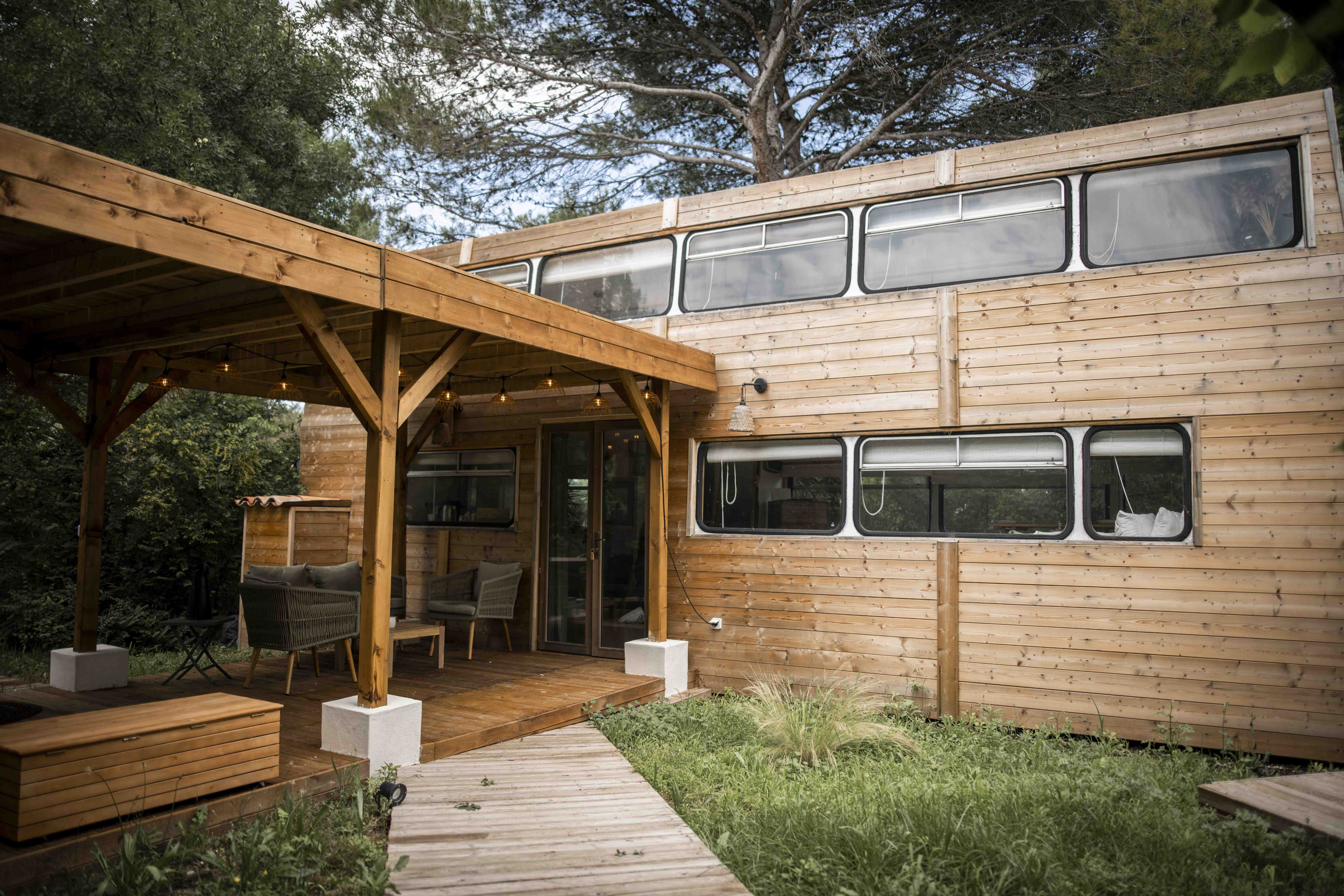 La Suite Nomade & Spa : un havre de paix en Languedoc-Roussillon à Gajan — espace de vie