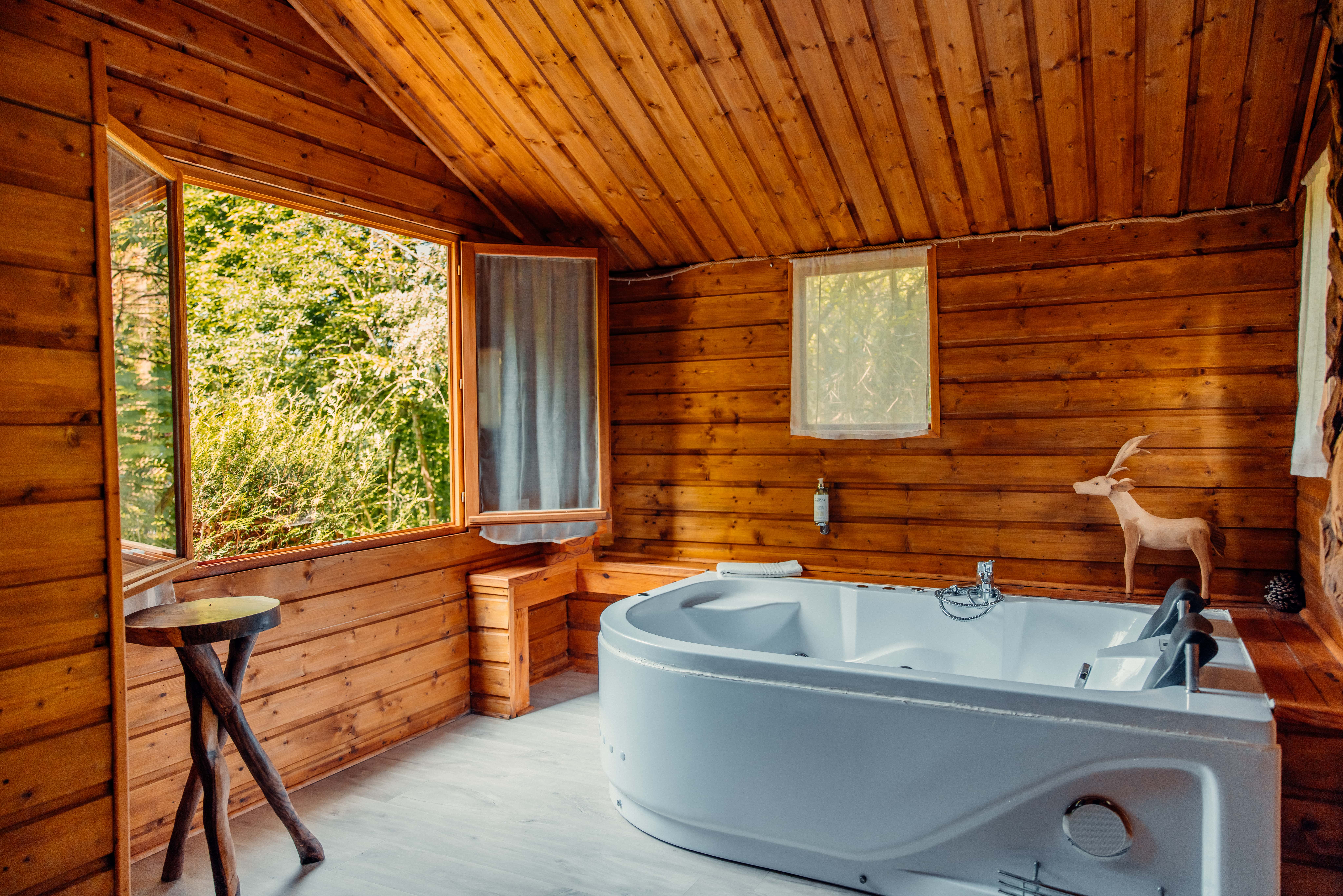 Cabane Spa Passage Secret : une escapade sensorielle en Picardie à Rosoy-En-Multien — vue intérieure