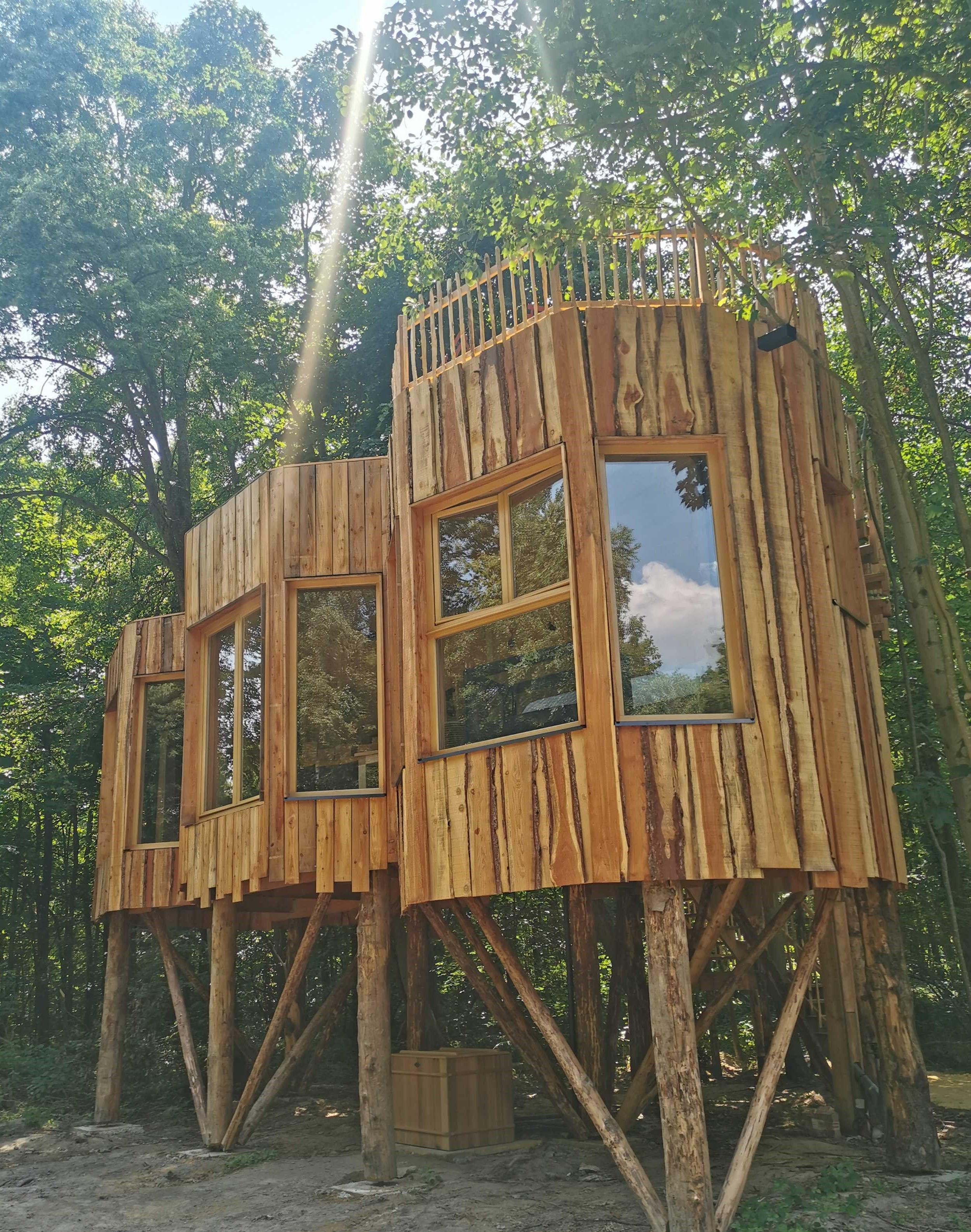 Cabane Spa Insouciance : une évasion dans les arbres en Picardie — Cabane à Raray