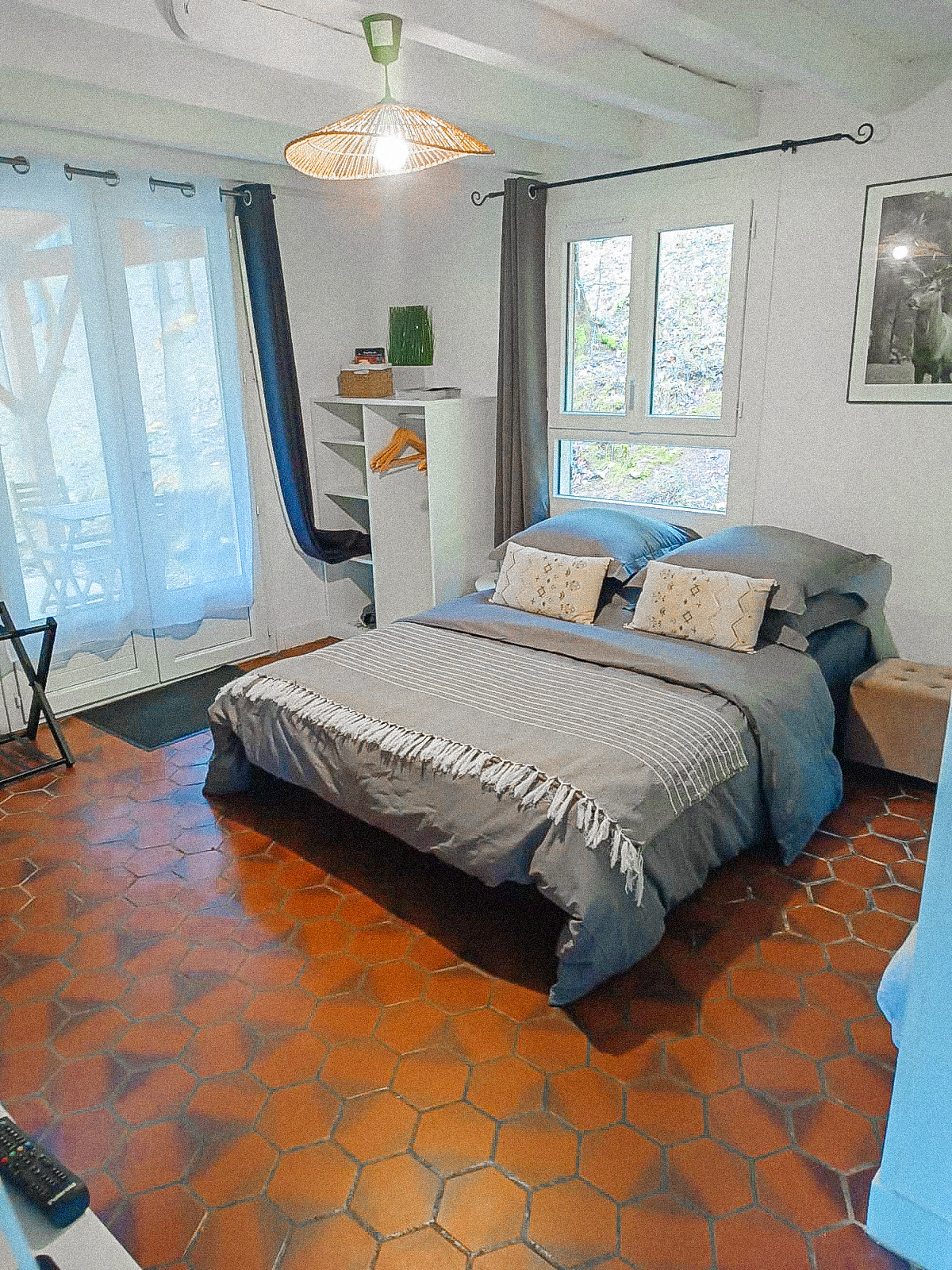 Gîte dans les bois au cœur du Périgord noir à Saint Andre Allas — espace de vie