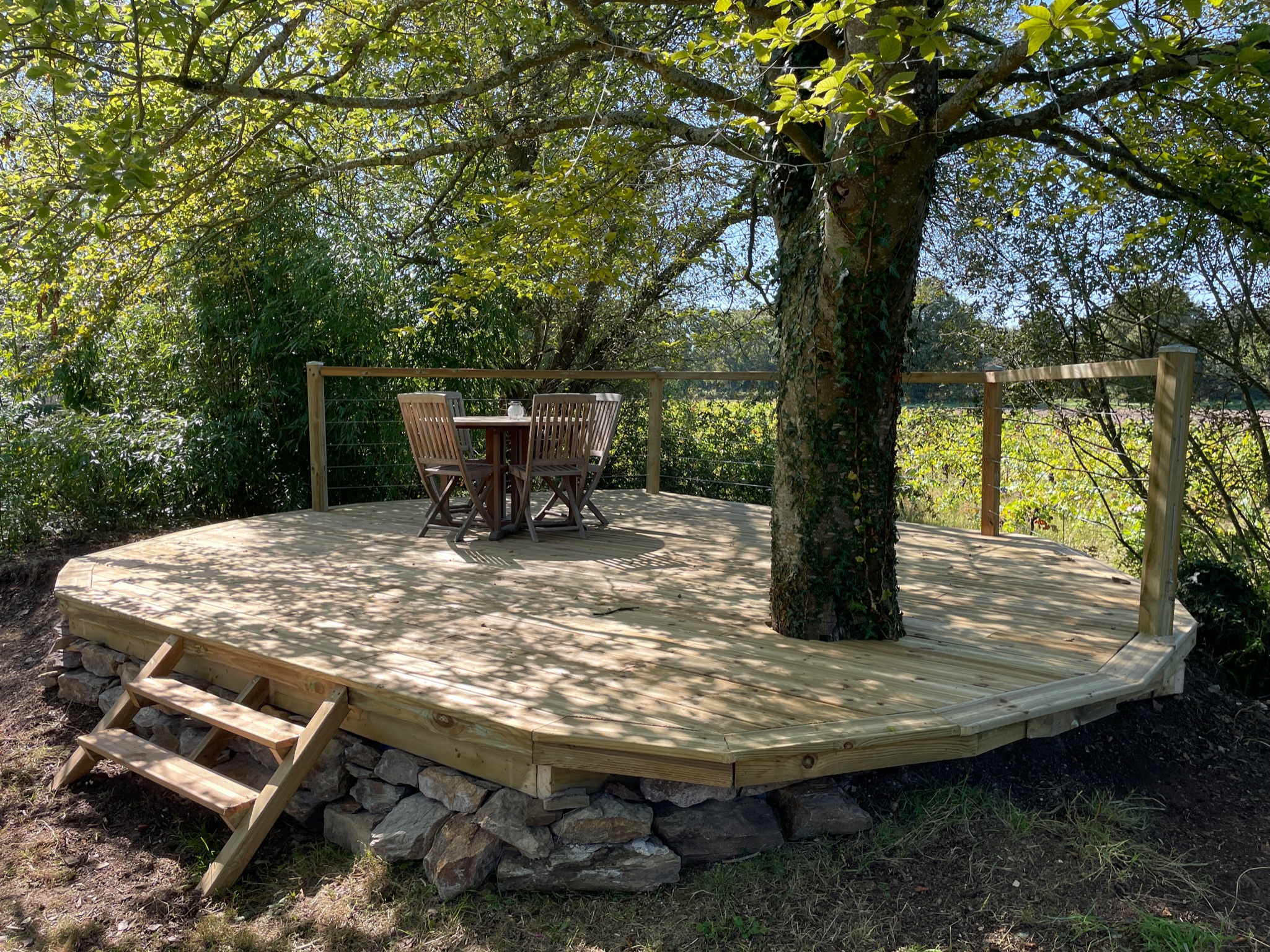 Un tonneau insolite avec spa au cœur du vignoble Nantais à Vallet — cuisine