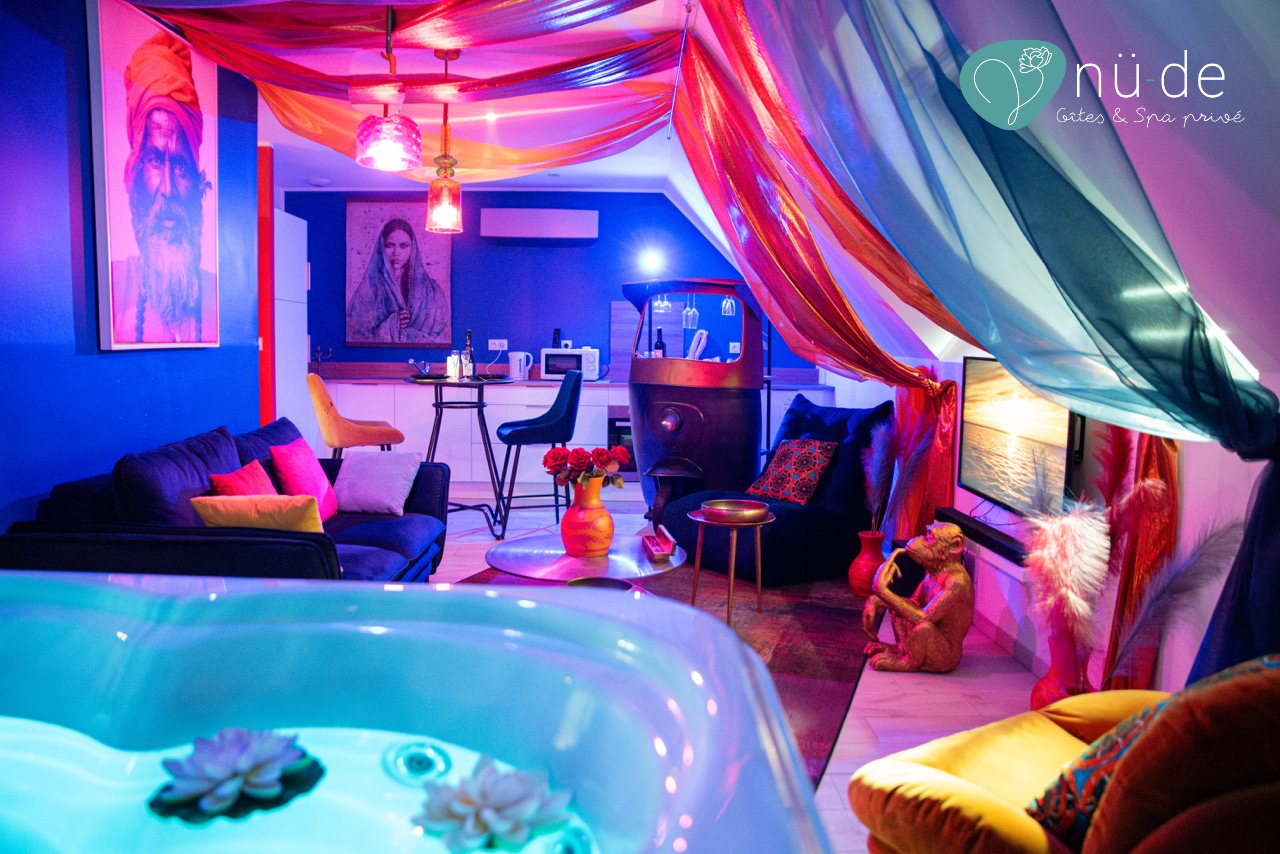 Suite Romantique le secret de Kama — Escapade bien-être à 2 en Nord à Lille — vue intérieure