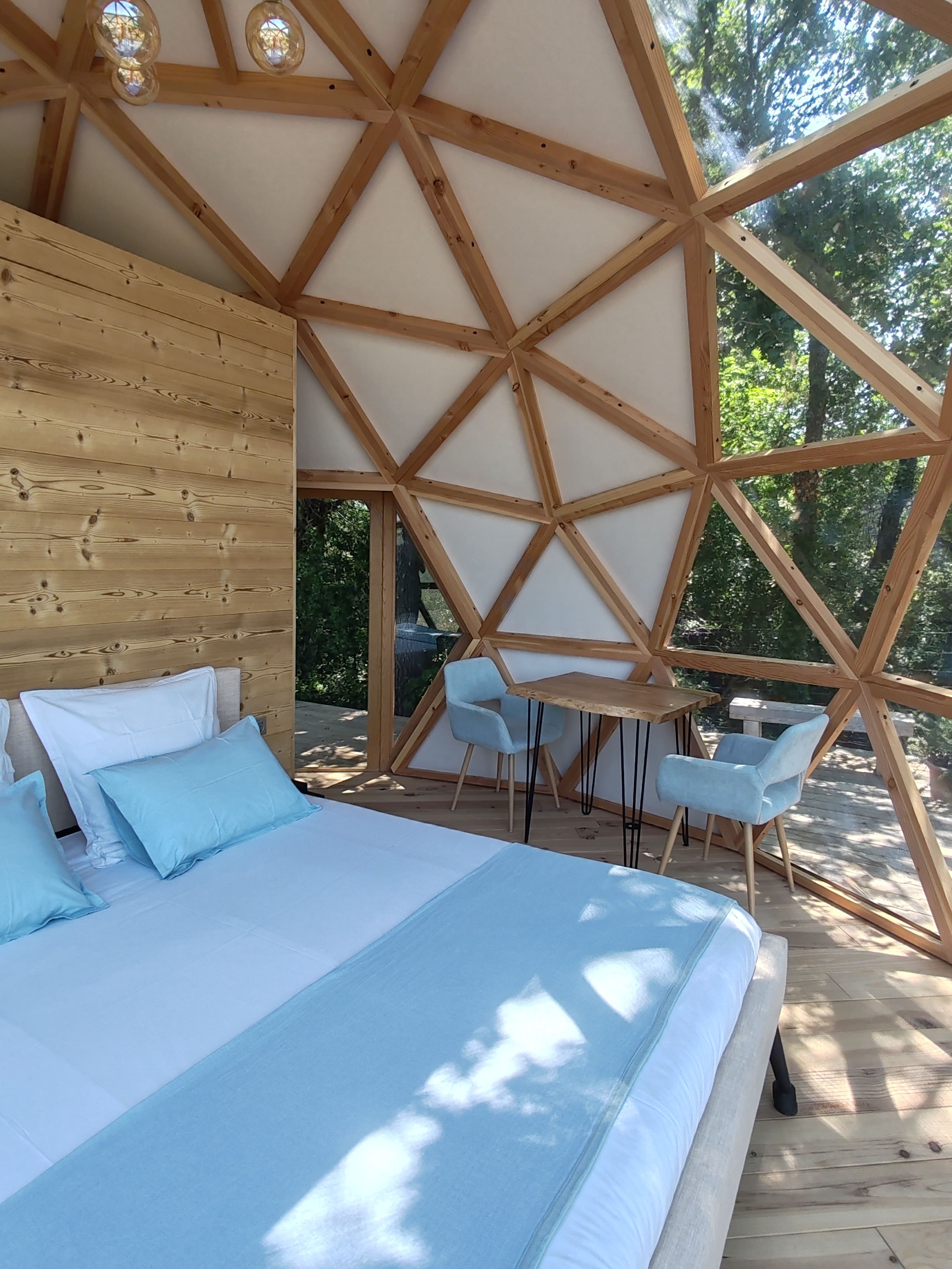 La Bulle du Lavandin — Nuit étoilée avec spa à Bouches-du-Rhône à Aix-en-Provence — chambre