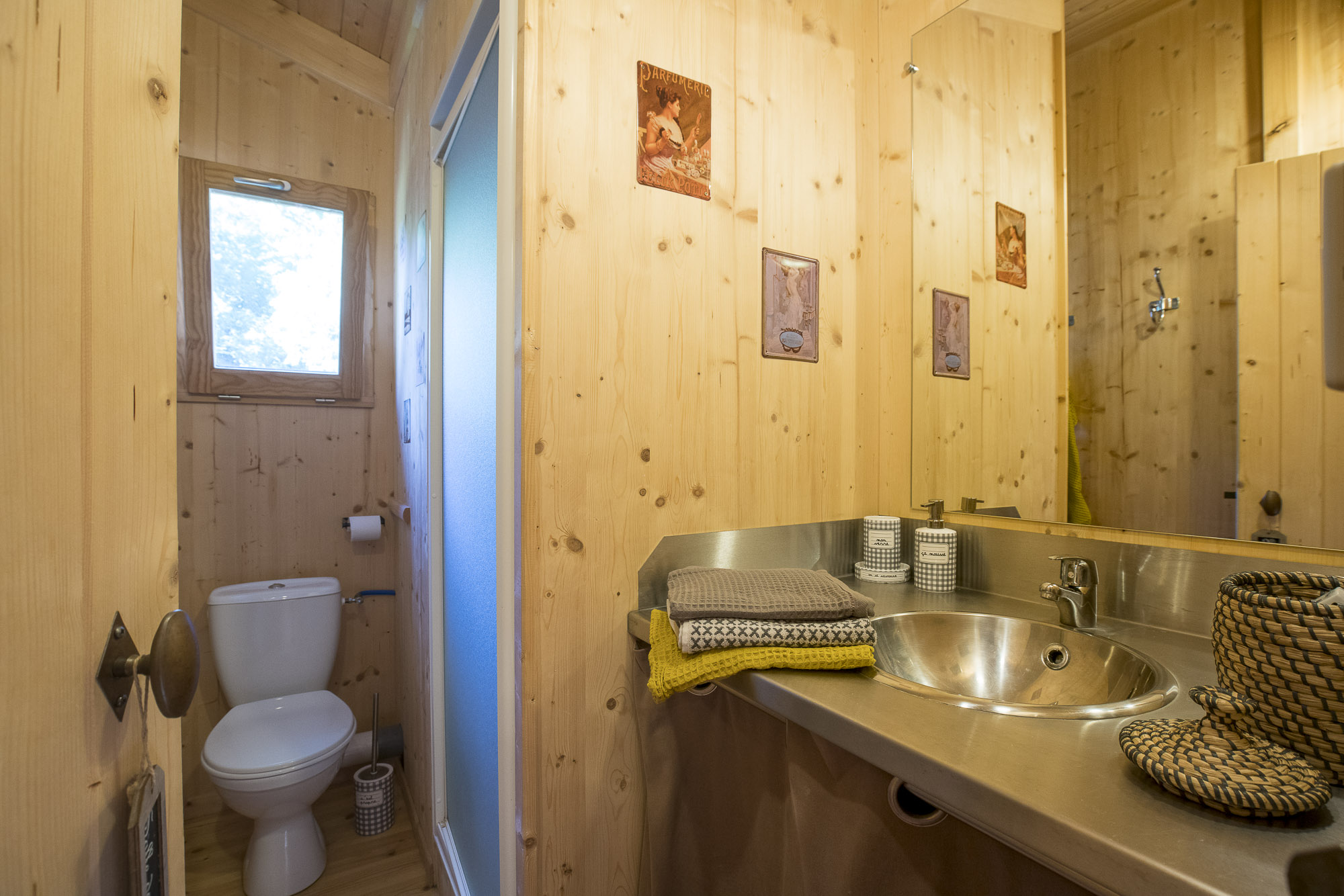 La Cabane du Voyage — Cabane sur pilotis avec spa à Nantes à Nantes — vue depuis la terrasse