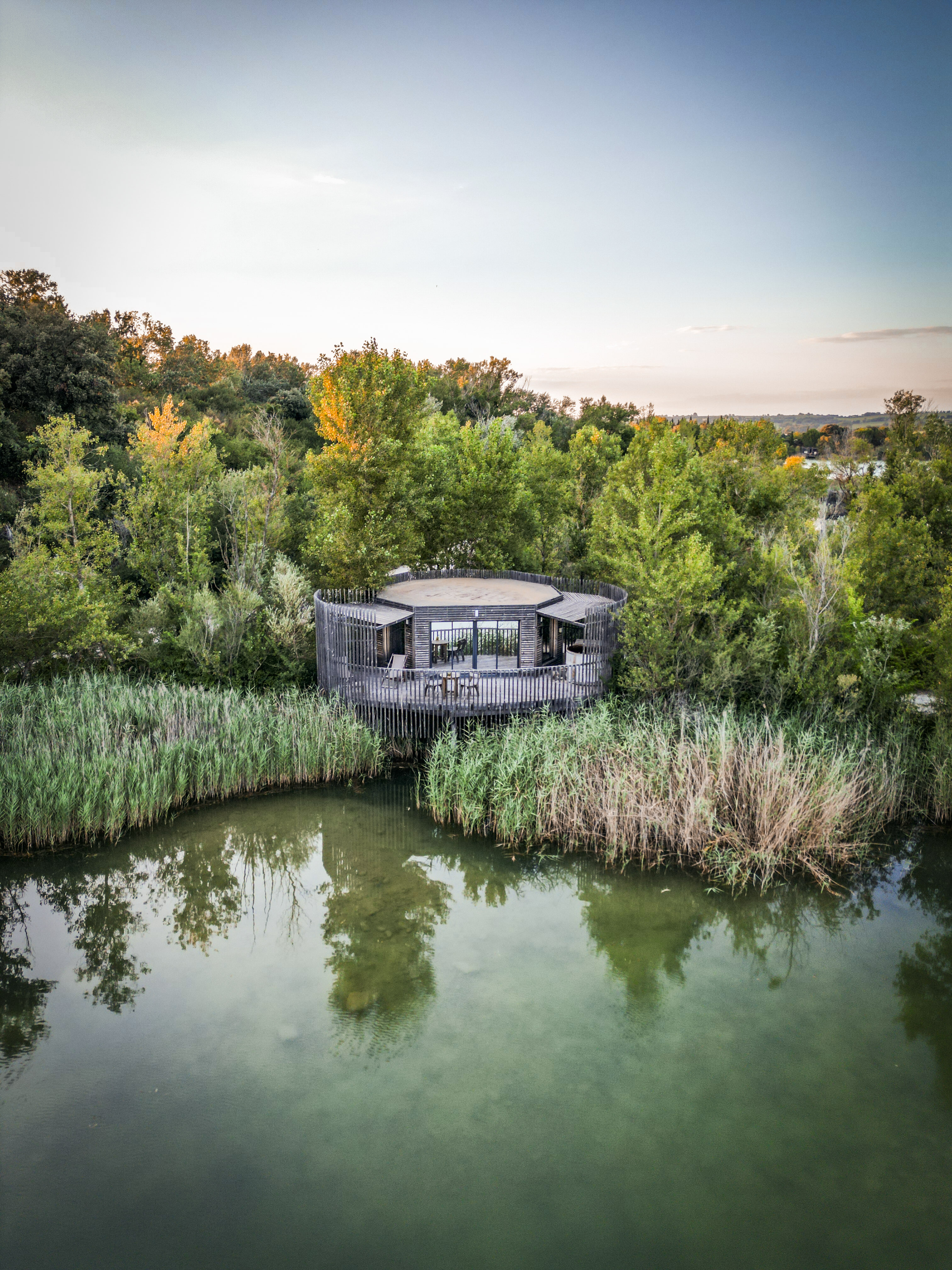 Cabane Spa Echappée : une immersion dans les cieux de Provence à Sorgues — chambre