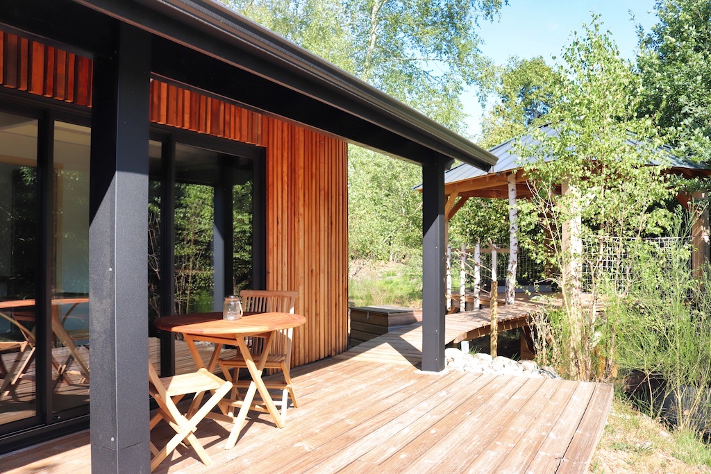 Lodge Spa privatif Quiétude : Écolodge en Auvergne à Marchal — espace de vie