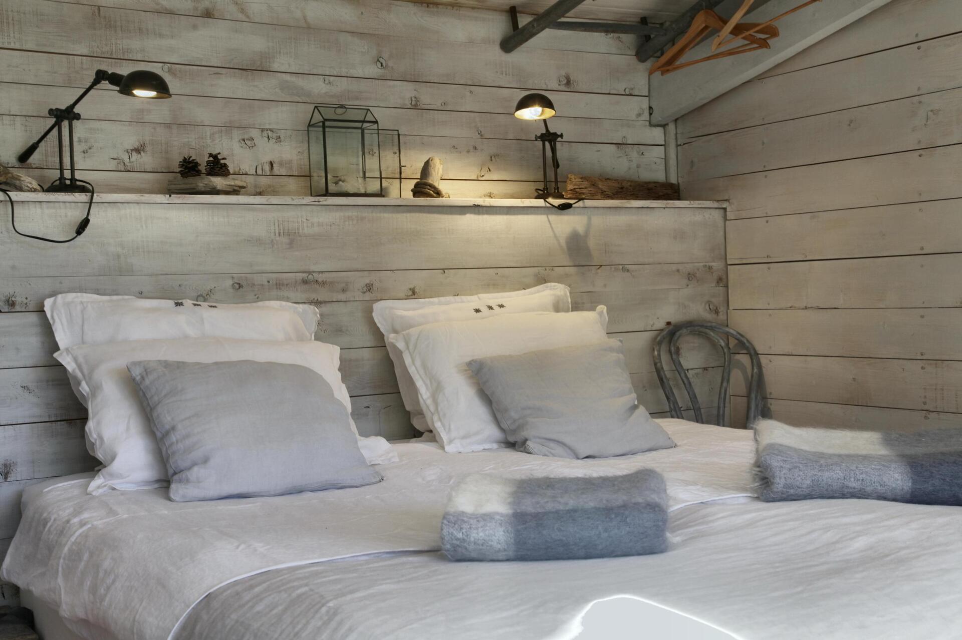 Cassiopée : une cabane sur pilotis au cœur des Hautes-Alpes à Ribeyret — vue intérieure