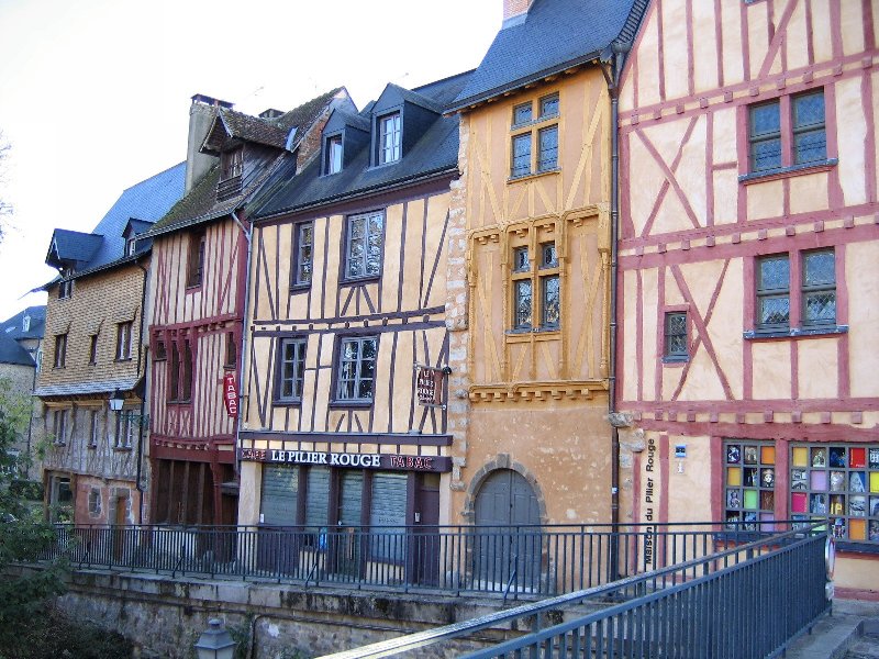 Le Refuge des Mans-raudeurs — Chambre à thème magique à Sarthe à Le Mans — vue depuis la terrasse