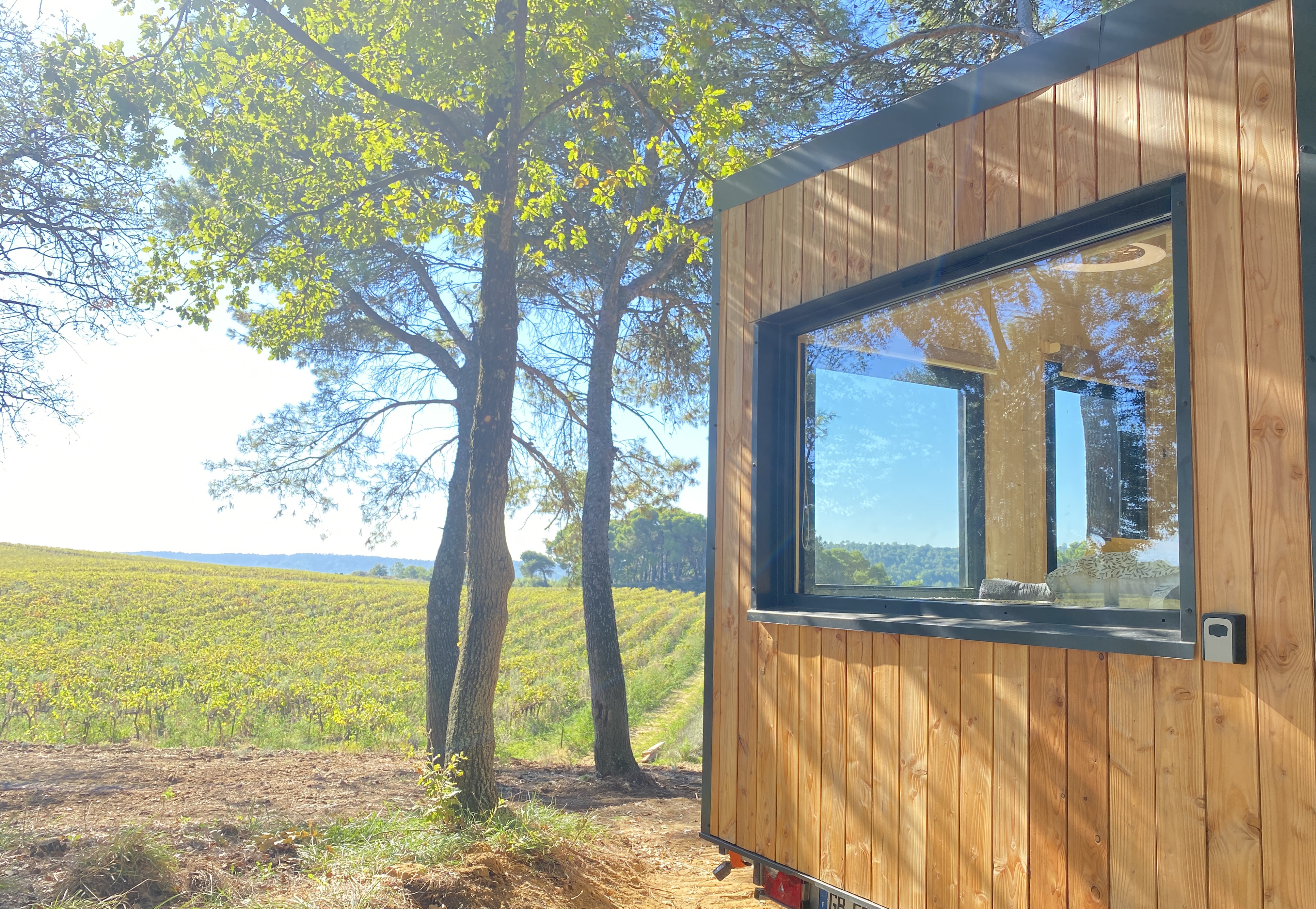 La Ruche aux Vins mille Senteurs : une tiny house en Provence à Mondragon — salle de bain