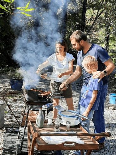 Bamburi — Tente lodge avec spa à Tarn-et-Garonne à Varen — cuisine