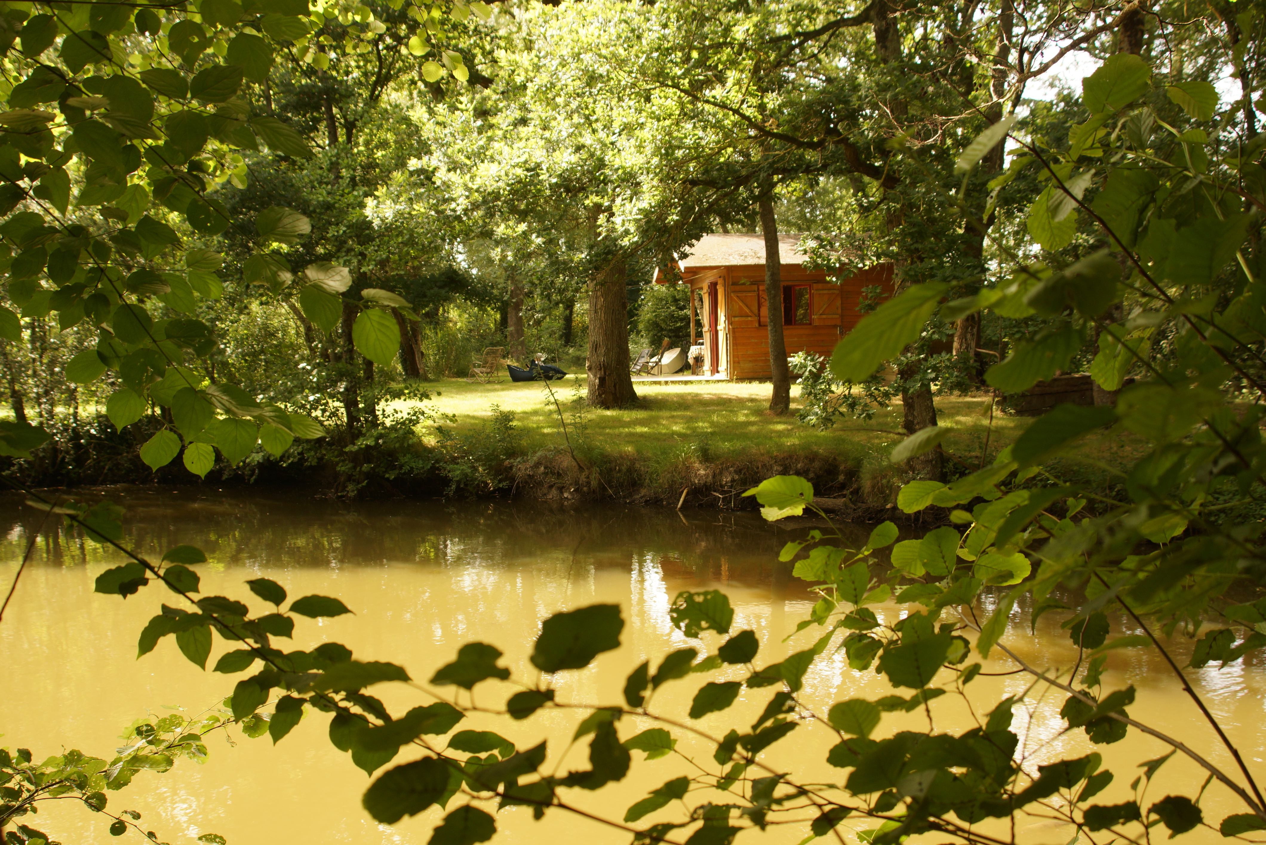 Le Chalet de l'étang — Cabane avec spa à Loire-Atlantique