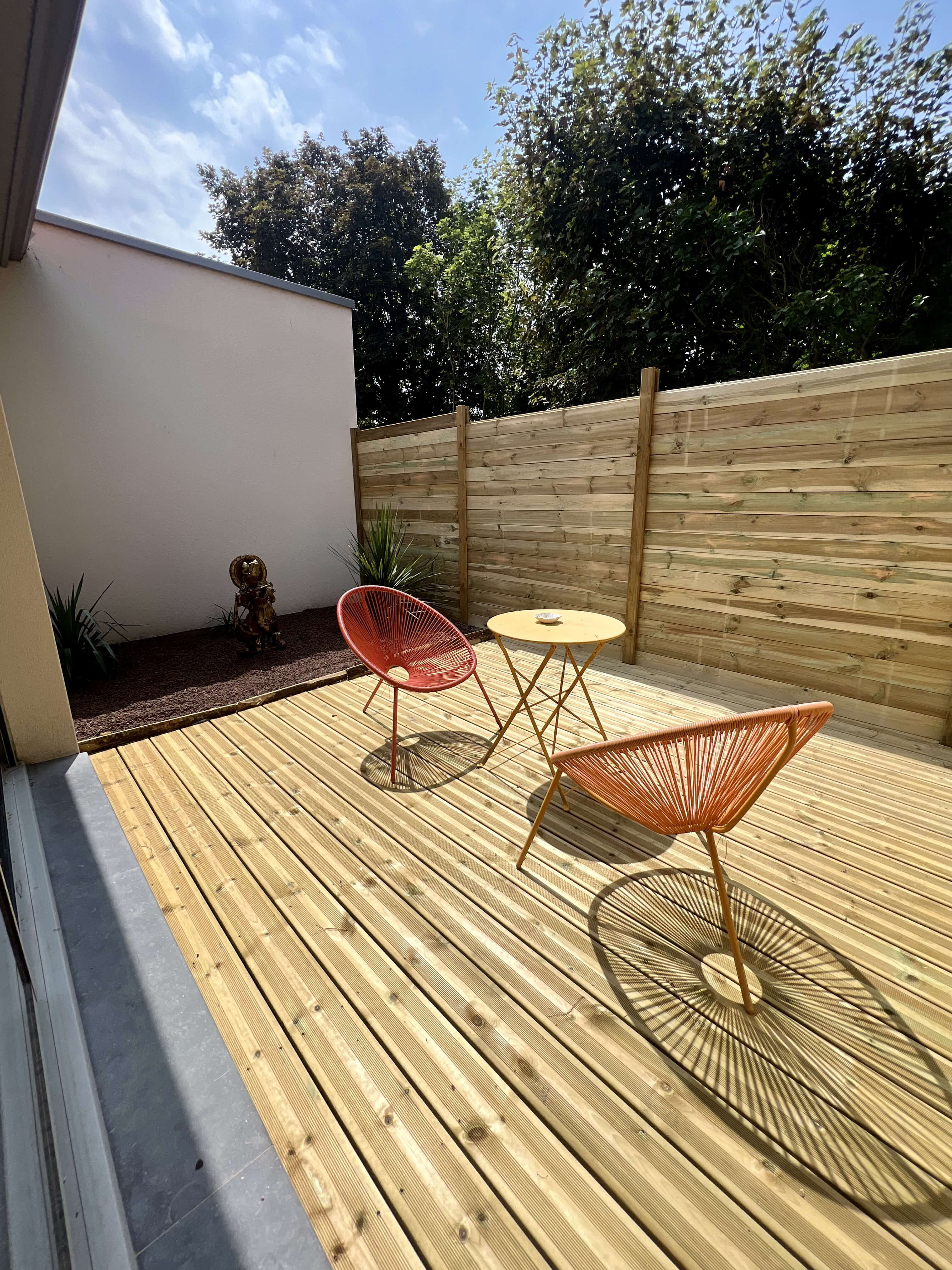 Suite Romantique Lost Paradise — Évasion avec Spa à Nord à Dunkerque — vue depuis la terrasse