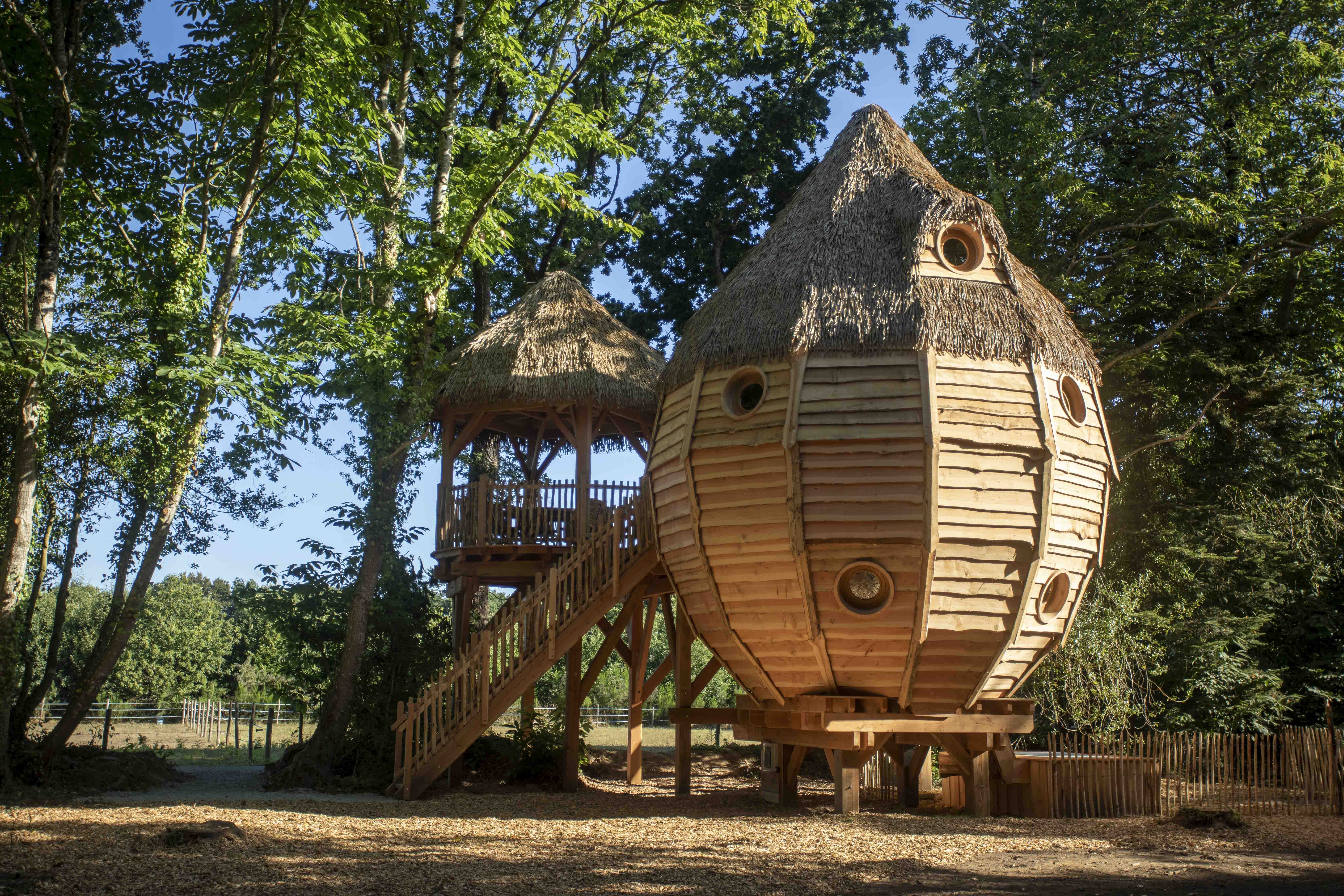 Cabane Glasgow : une échappée sur pilotis en Bretagne