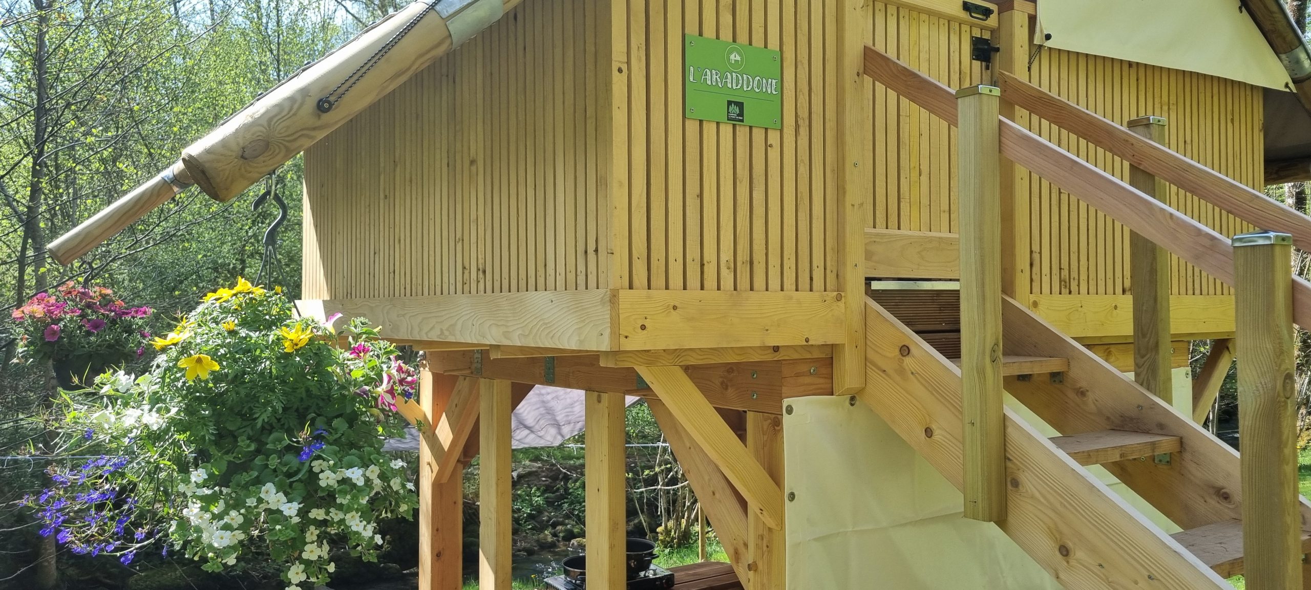 L'Araddone — Tente sur pilotis avec spa à Haute-Saône à Vesoul — cuisine