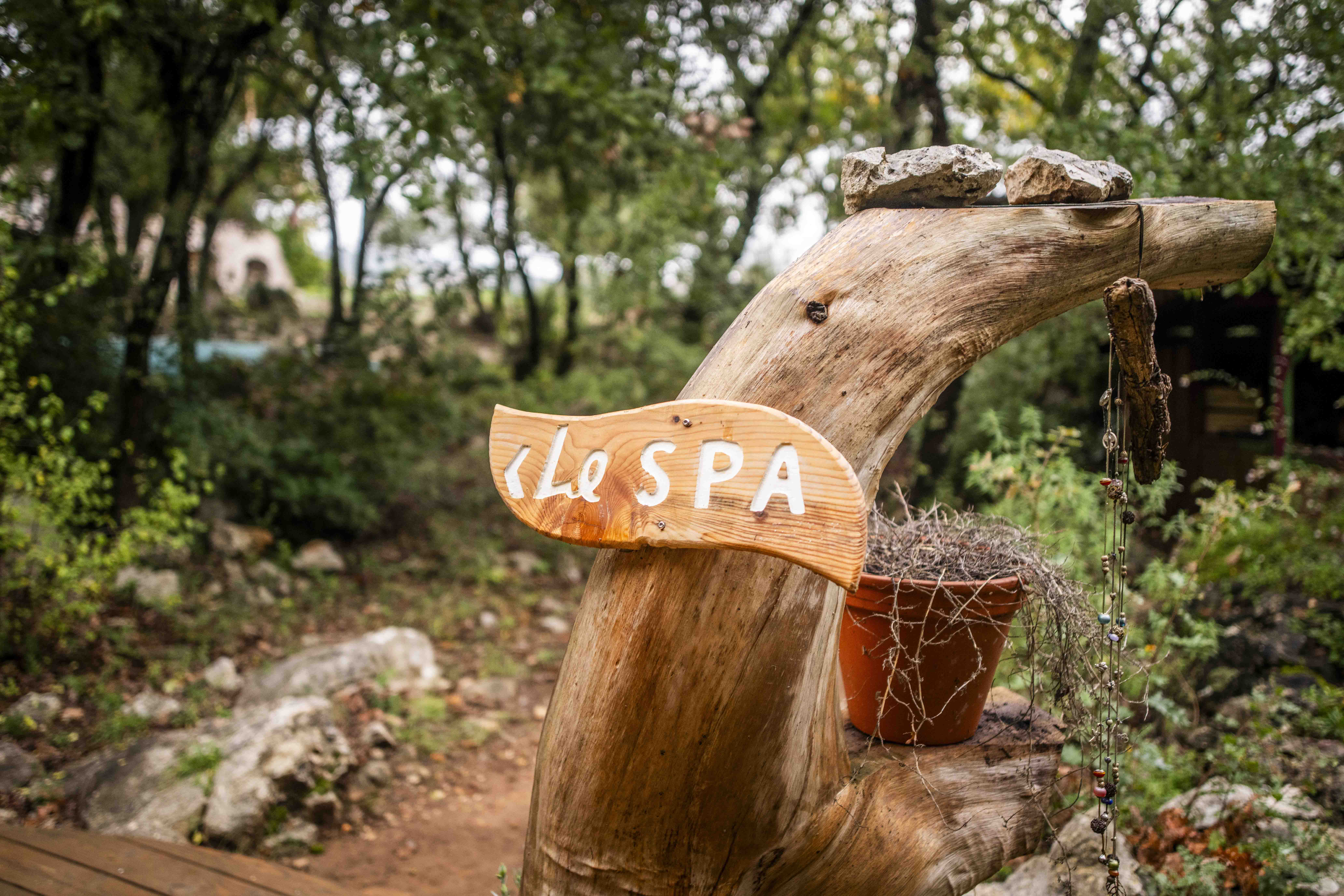 Cabane L'inattendue — Escapade sur pilotis avec spa à Souleyourt (Hérault) à Souleyourt — vue depuis la terrasse