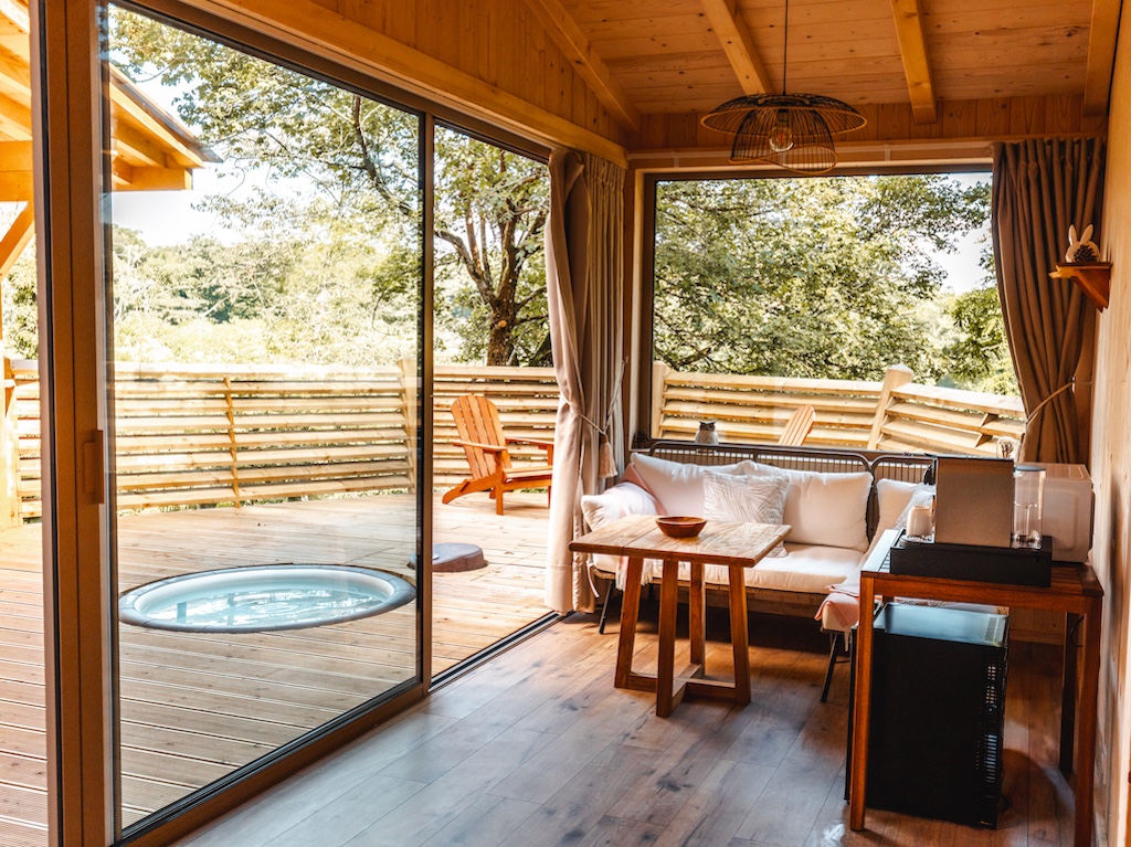 Évasion en cabane spa : un cocon suspendu en Picardie à Rosoy-En-Multien — chambre