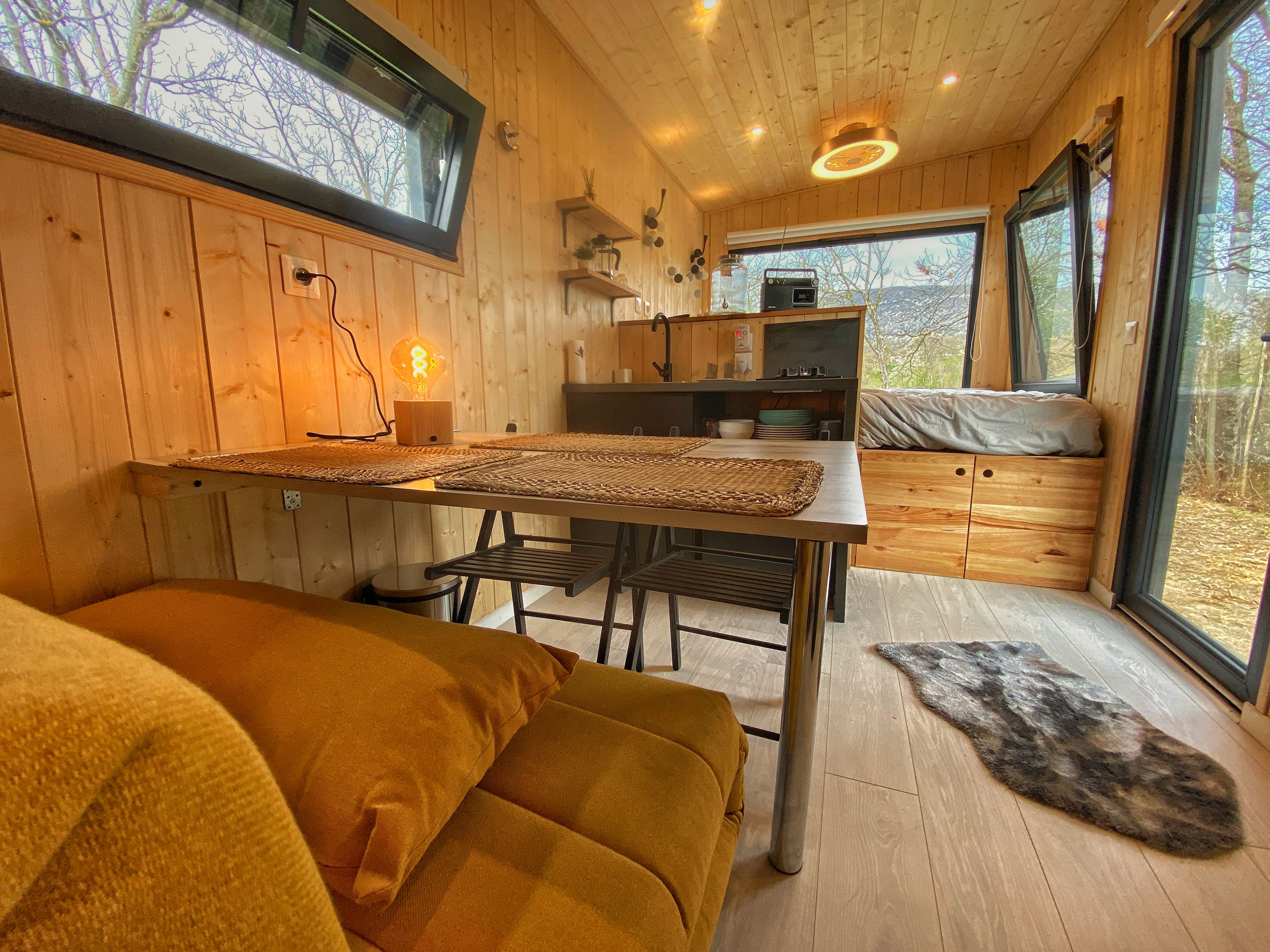 Photo 3/9 — Tiny House « Le Perchoir du Vercors : une tiny house au cœur des cimes » à Saint-André-En-Royans Isère