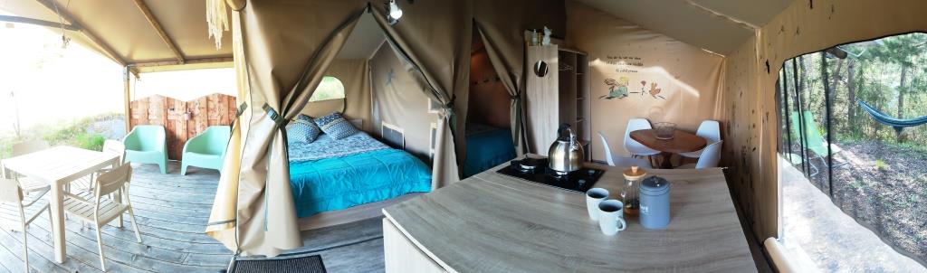Tente Lodge Châtaigne : une immersion au cœur de la nature à Dun — environnement naturel