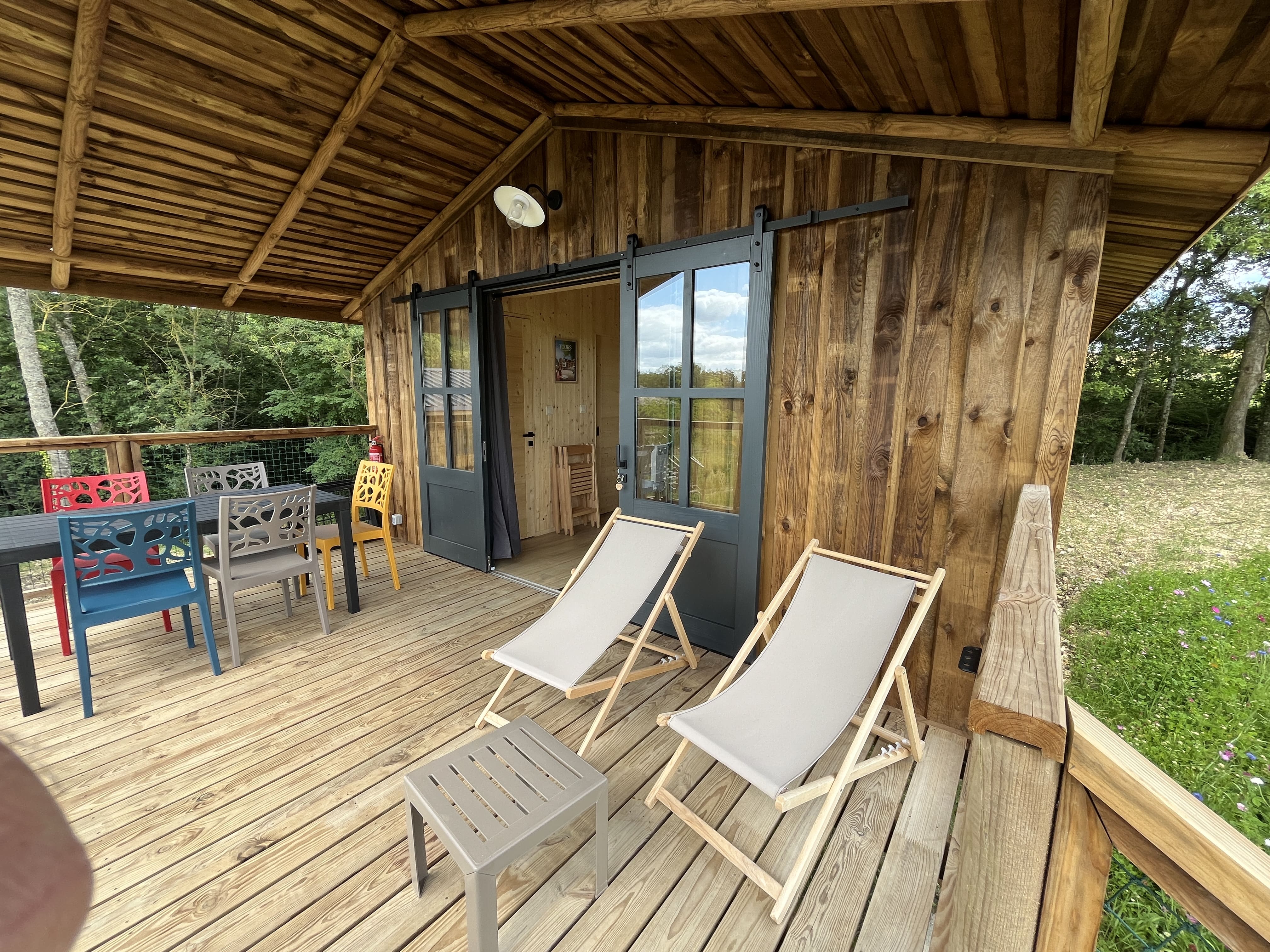 Cabane Lodge Familiale : une escapade sur pilotis en Centre-Val de Loire à Chisseaux — vue intérieure