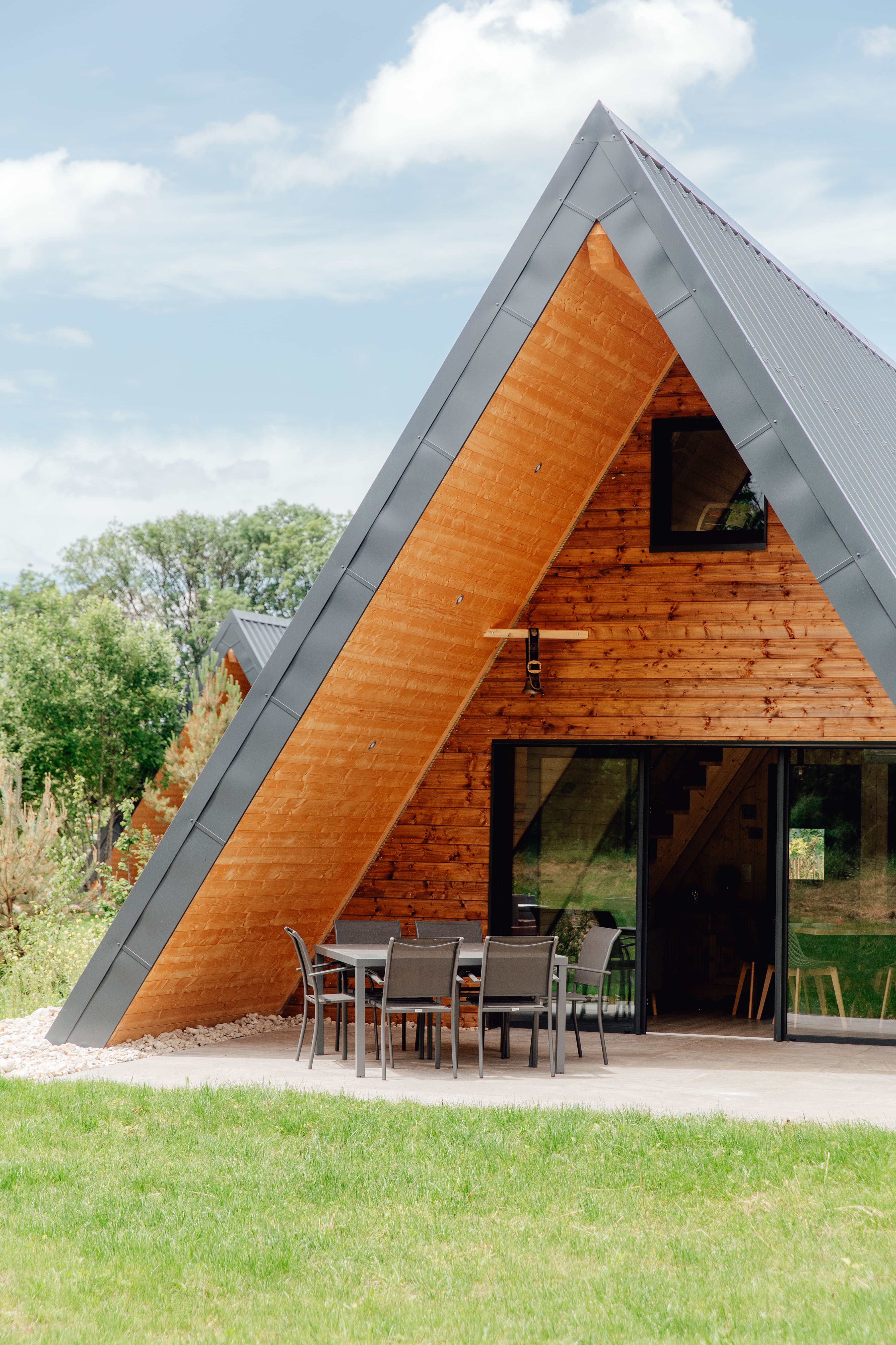 Chalet Vouglans : une cabane immersive en Franche-Comté