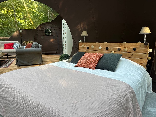 Bulle du bois & Spa privatif — Nuit magique à Espiens en Lot-et-Garonne à Espiens — espace de vie