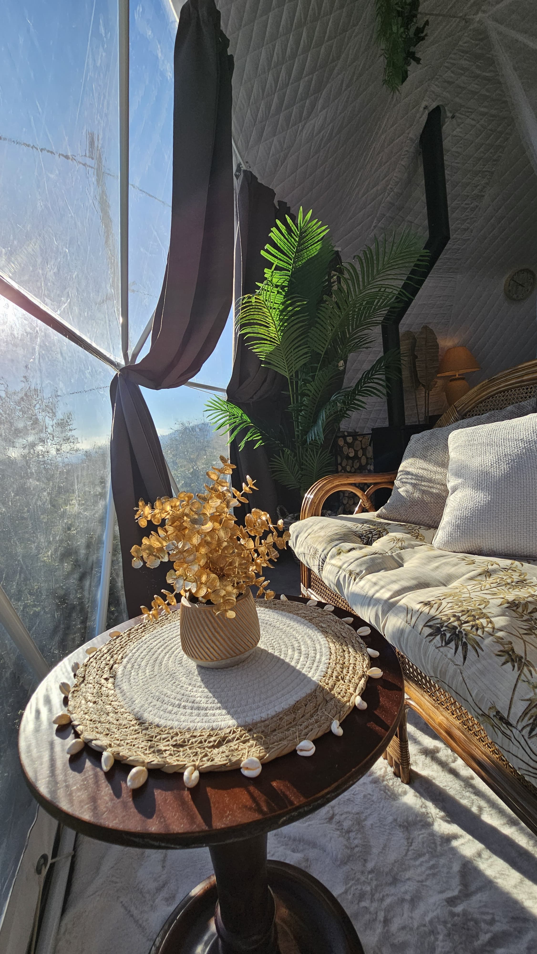 Bali Dôme & Spa — Nuit insolite avec spa à Var à La Valette-du-Var — vue depuis la terrasse