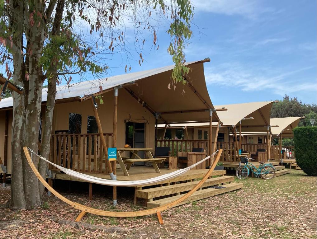 Wood Lodge Arcachon : une expérience unique en pleine nature à Audenge — espace de vie