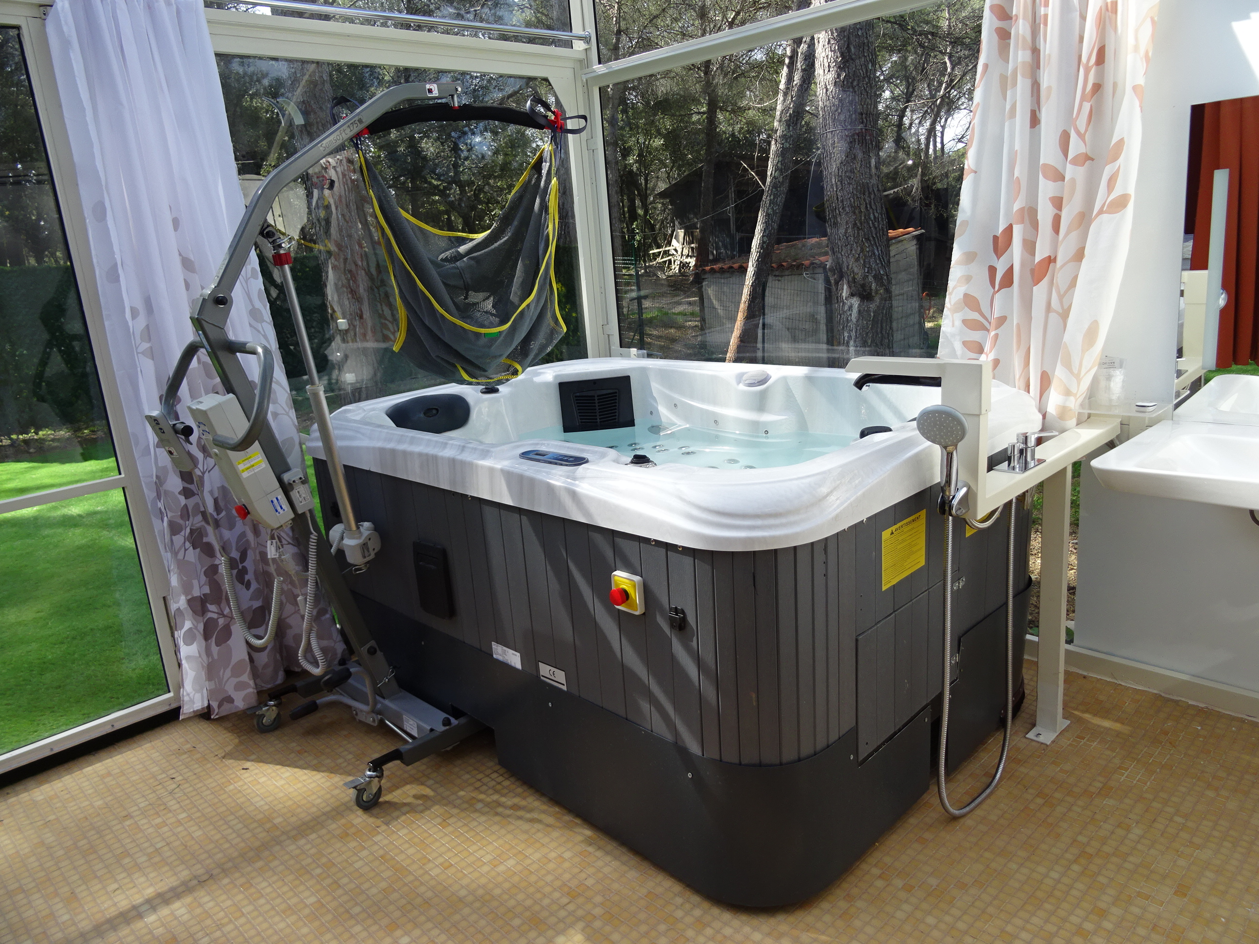 Bulle PMR sous les Mûriers & Spa