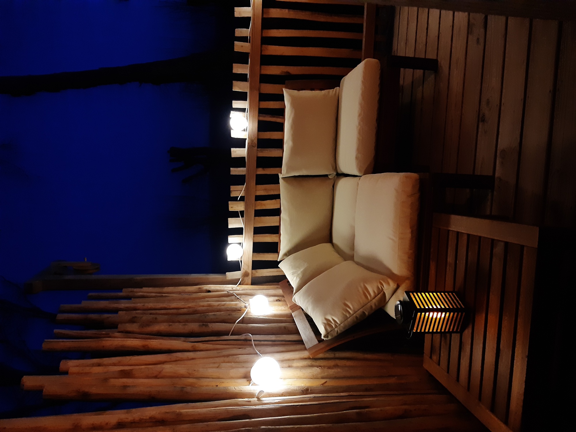 Cabane Spa Bérénice — Cabane sur pilotis avec jacuzzi à Lozère à Cubières — environnement naturel
