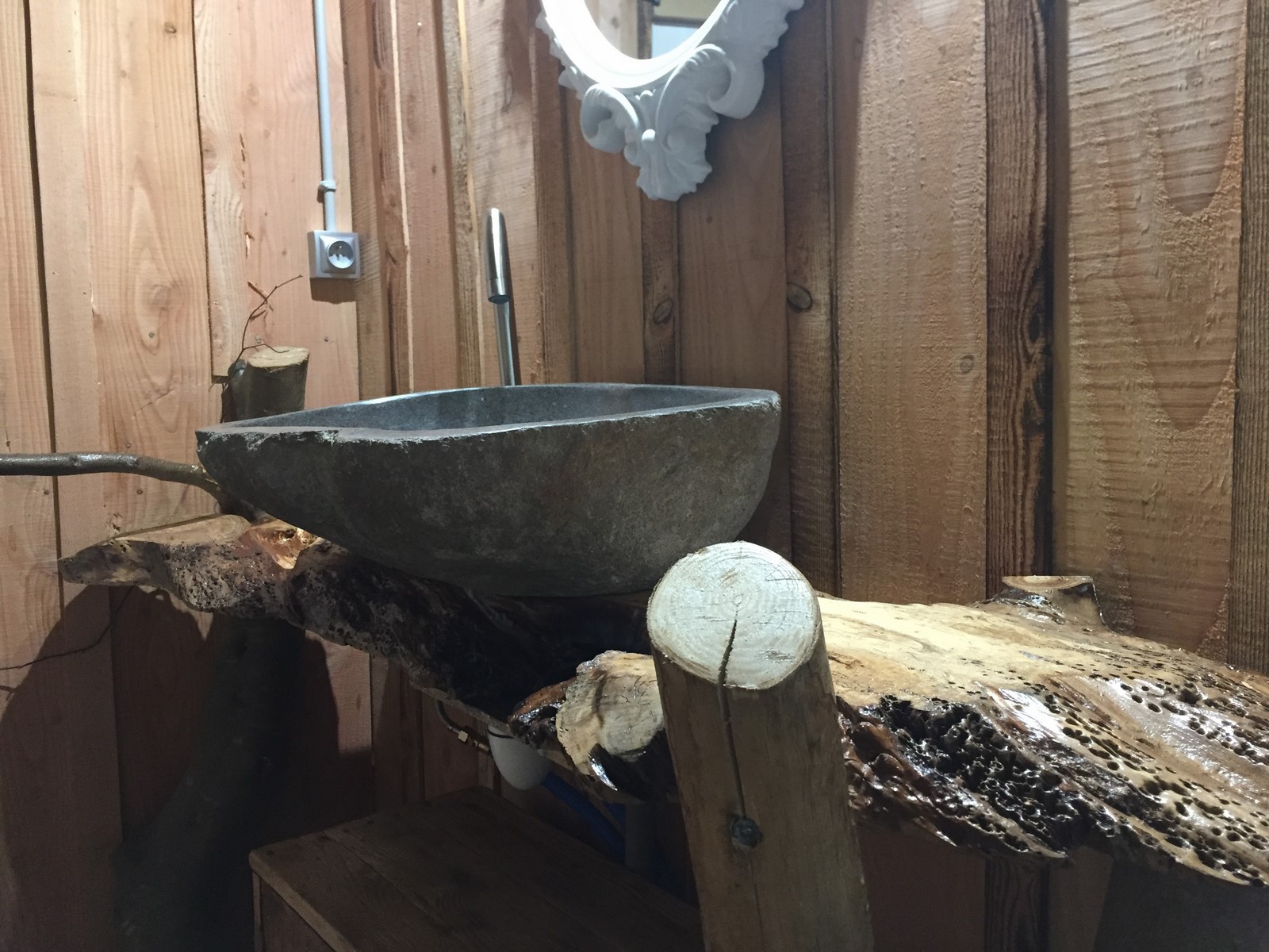 Faerie — Cabane en bois avec spa à La Roche D'Ully à La Roche D'Ully — chambre